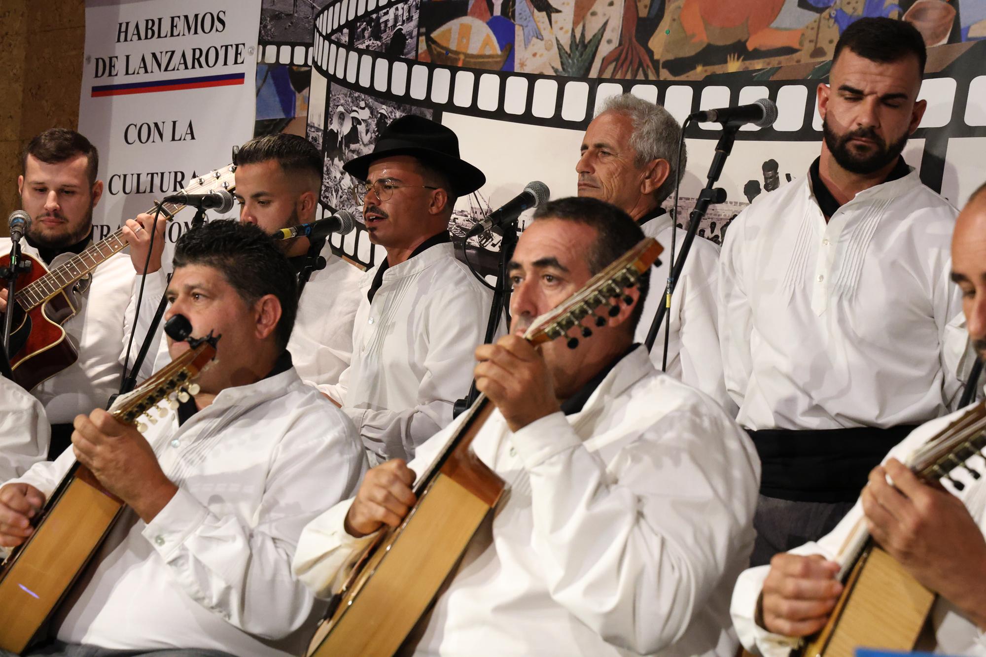 Inauguración de exposiciones de la Sociedad Torrelavega. Fotos: La Voz. Inauguración de exposiciones de la Sociedad Torrelavega. Fotos: La Voz.