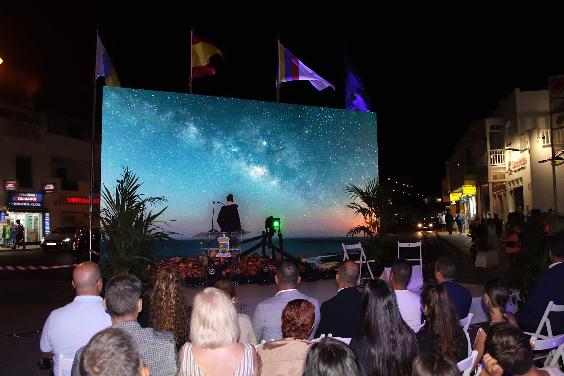 Gala en la calle Limones de Playa Blanca
