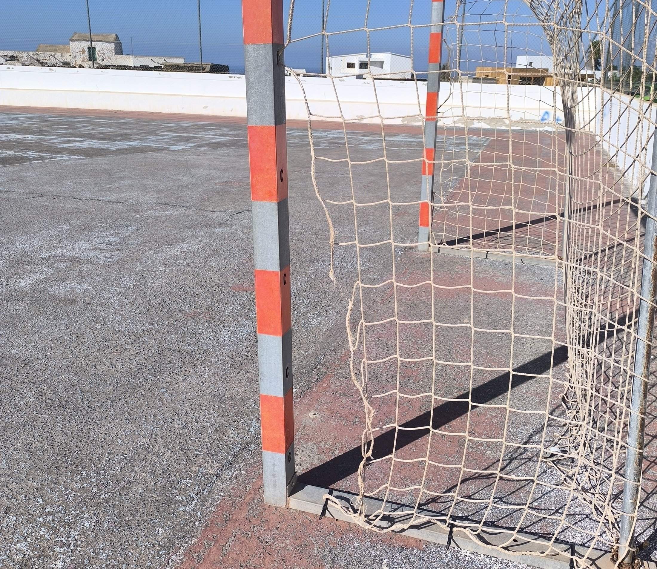 Imagen del estado de las canchas deportivas de Tinajo