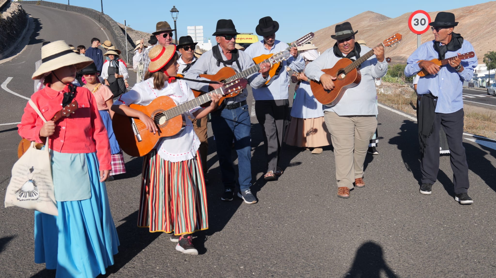 Procesión en honor a Nuestra Señora del Rosario Procesión en honor a Nuestra Señora del Rosario