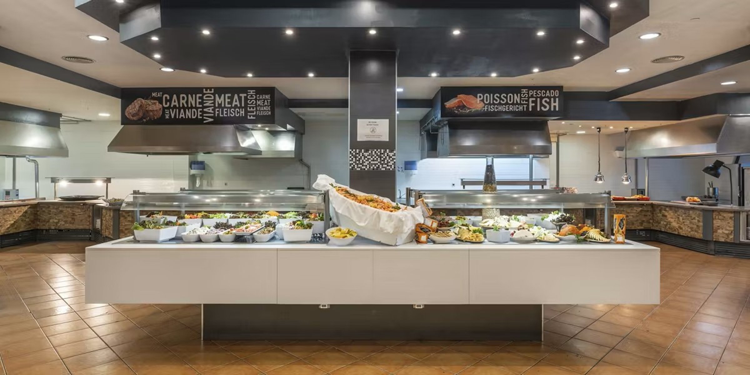 Uno de los restaurantes del hotel donde se alojó la pareja