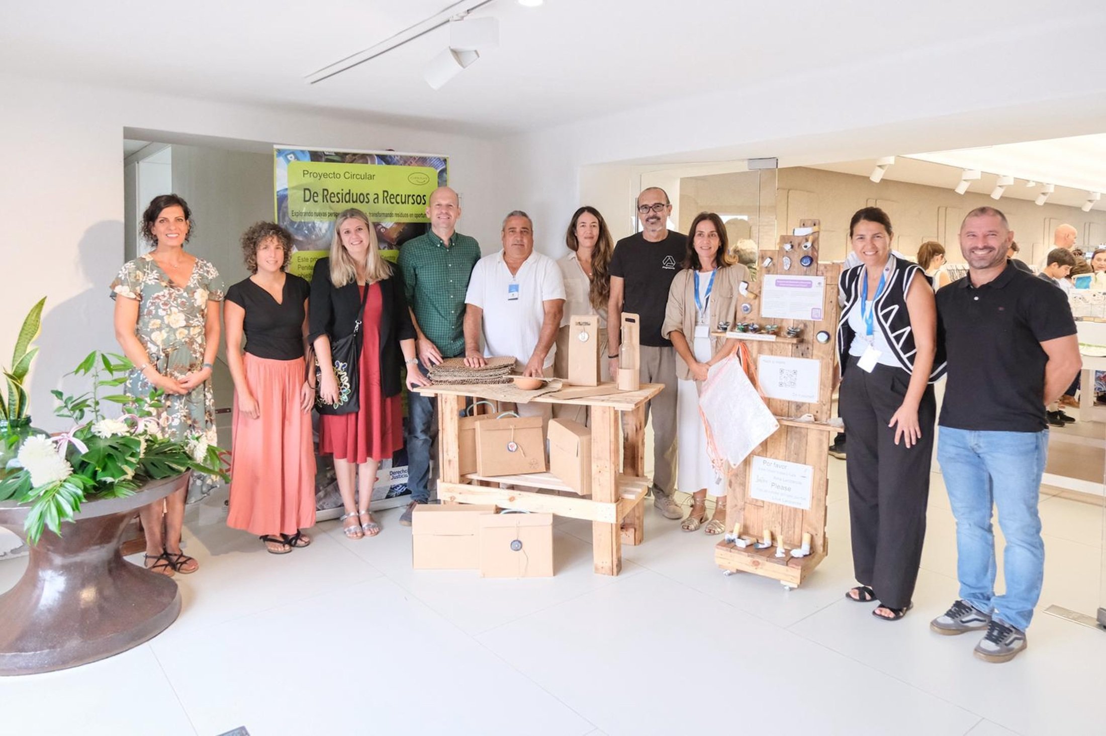 Visita al taller 'CACT, residuos y reinserción'