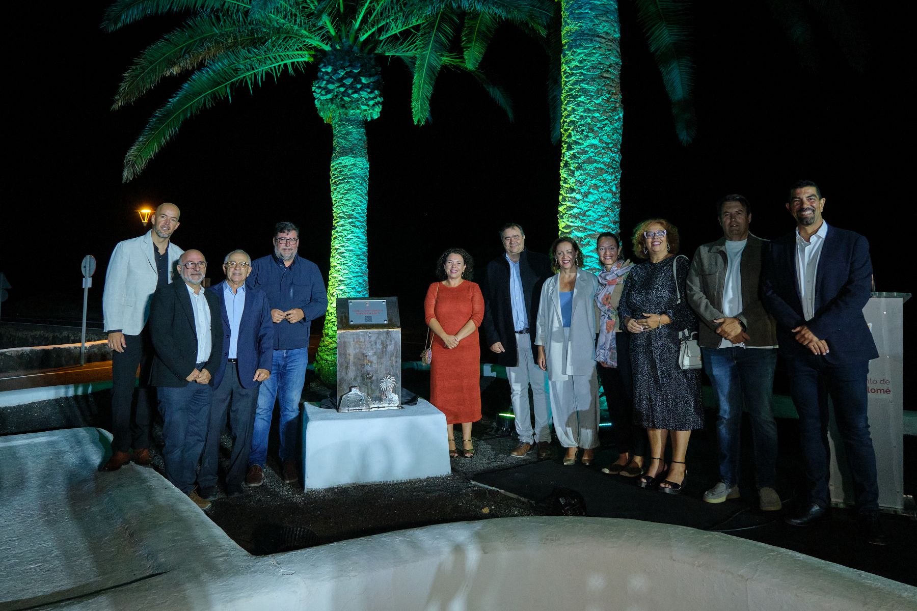  Inauguración placa El grifo en El Islote 