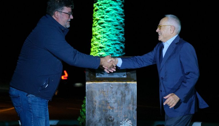 2025.10.16 Inauguracion placa El grifo en El Islote 11 (1)