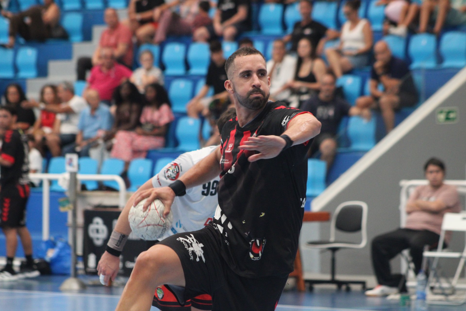 Trabajada victoria del Balonmano Lanzarote Ciudad de Arrecife ante el Lalín