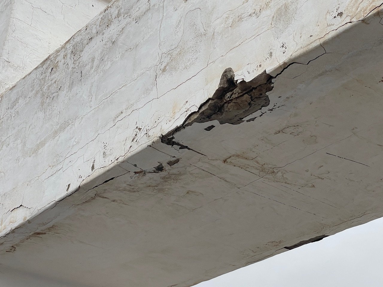 Estado de la entrada de Costa Teguise. Fotos: Cedidas.