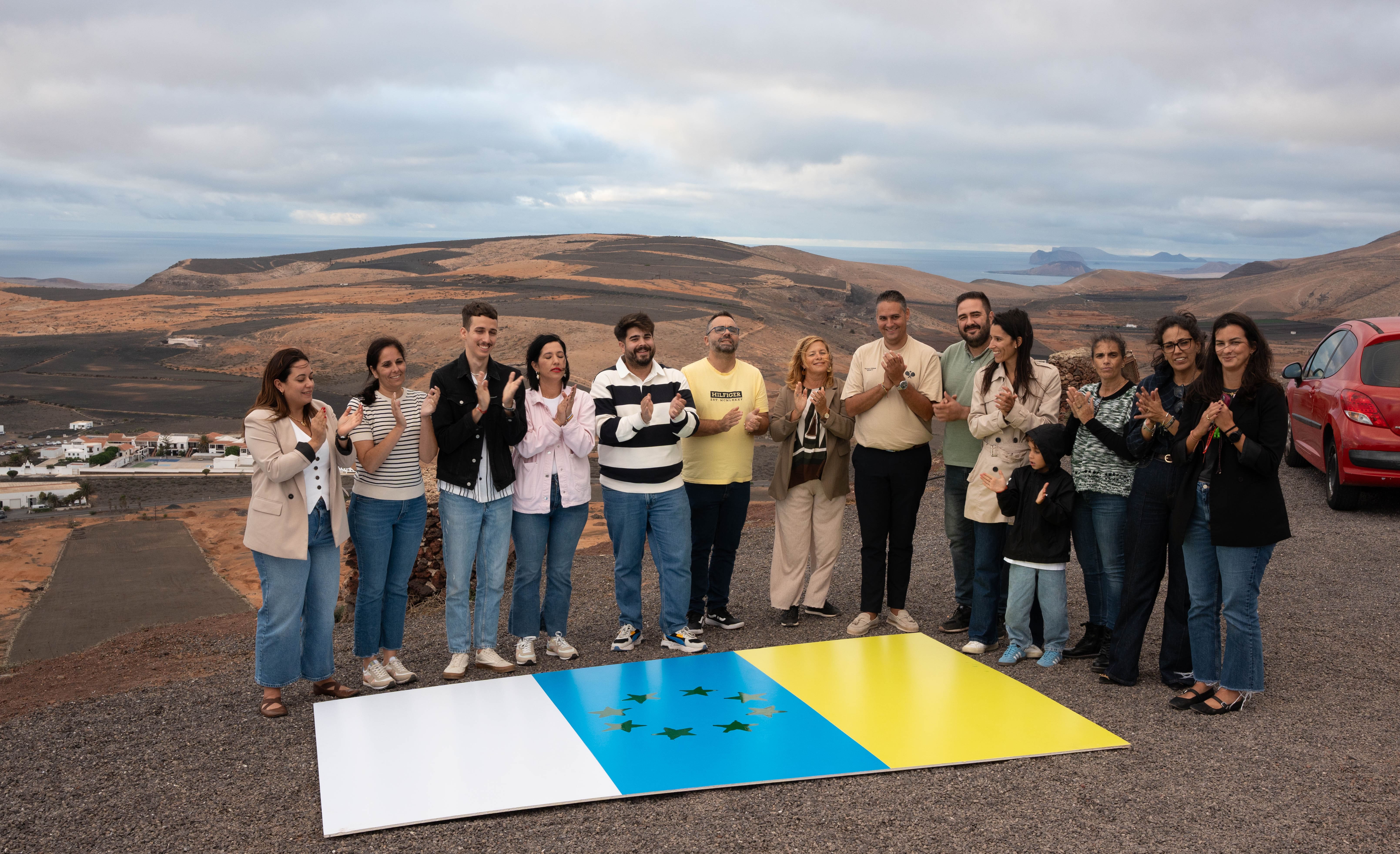 Jóvenes Nacionalistas Lanzarote celebran el Día de la Bandera Nacional Canaria.