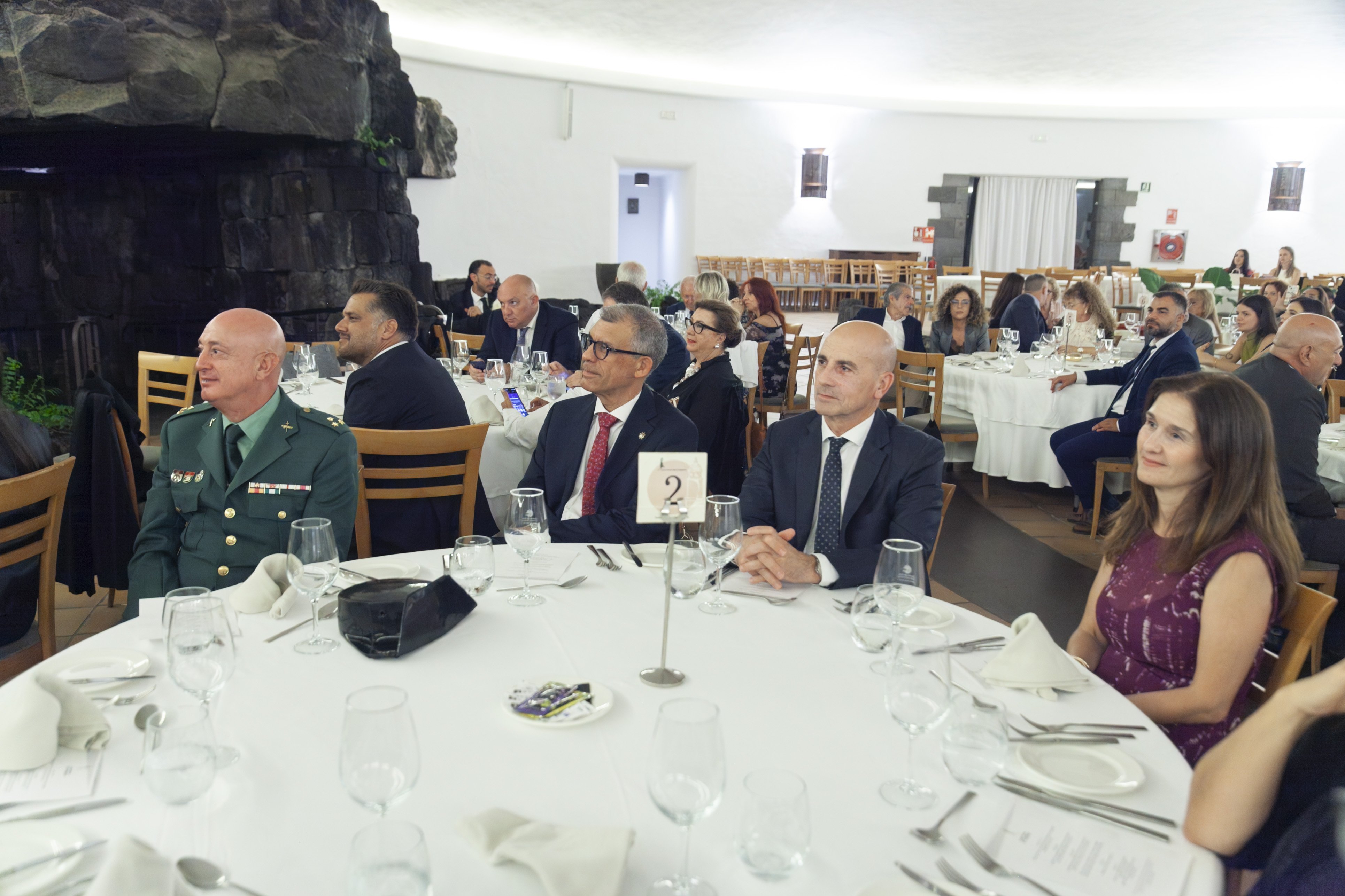 Jura de nuevos letrados y medallas del Colegio de Abogacía de Lanzarote (Fotos: Juan Mateos) Jura de nuevos letrados y medallas del Colegio de Abogacía de Lanzarote (Fotos: Juan Mateos)