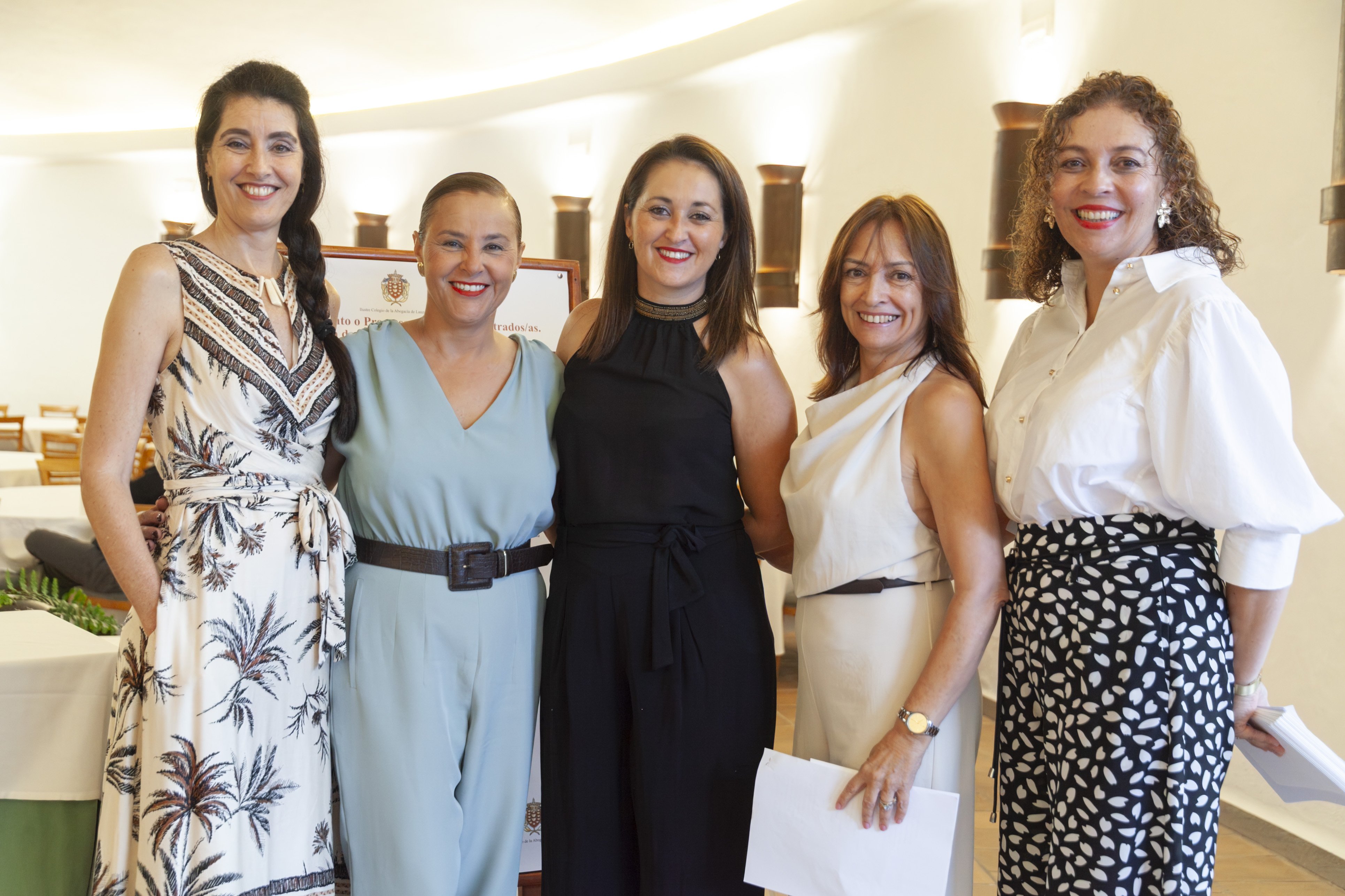 Jura de nuevos letrados y medallas del Colegio de Abogacía de Lanzarote (Fotos: Juan Mateos) Jura de nuevos letrados y medallas del Colegio de Abogacía de Lanzarote (Fotos: Juan Mateos)