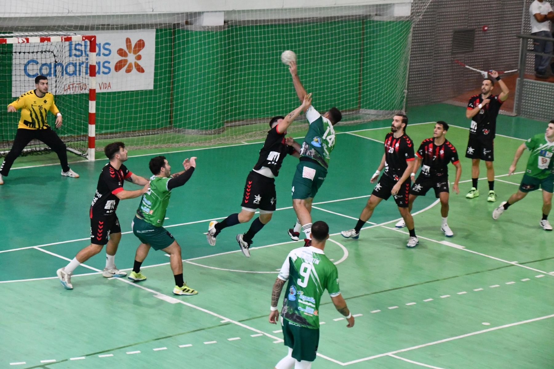El Ingenio acaba con la condición de invicto del Balonmano Lanzarote Ciudad de Arrecife 