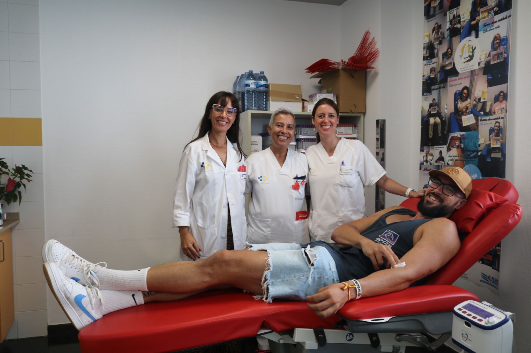 Equipo sanitario del banco de sangre