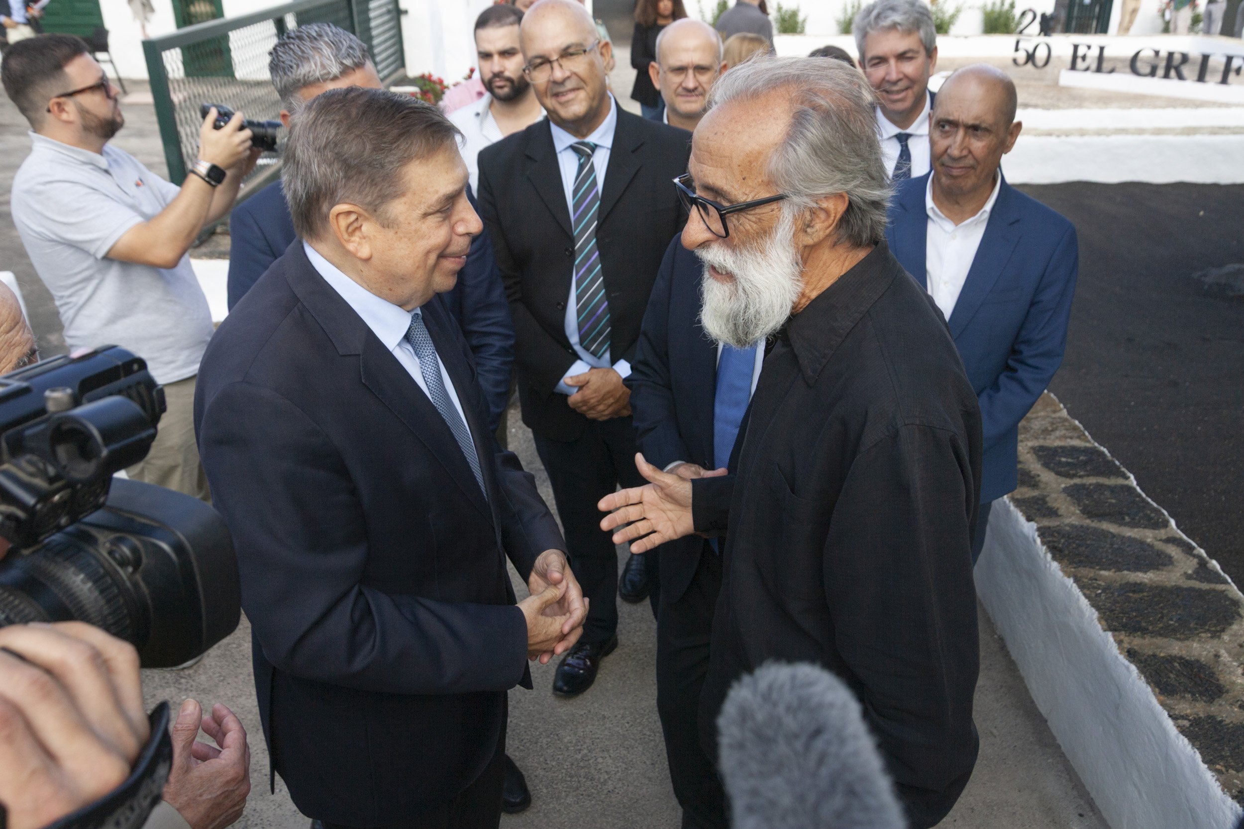 Ministro Luis Planas en el 250 aniversario de El Grifo Ministro Luis Planas en el 250 aniversario de El Grifo