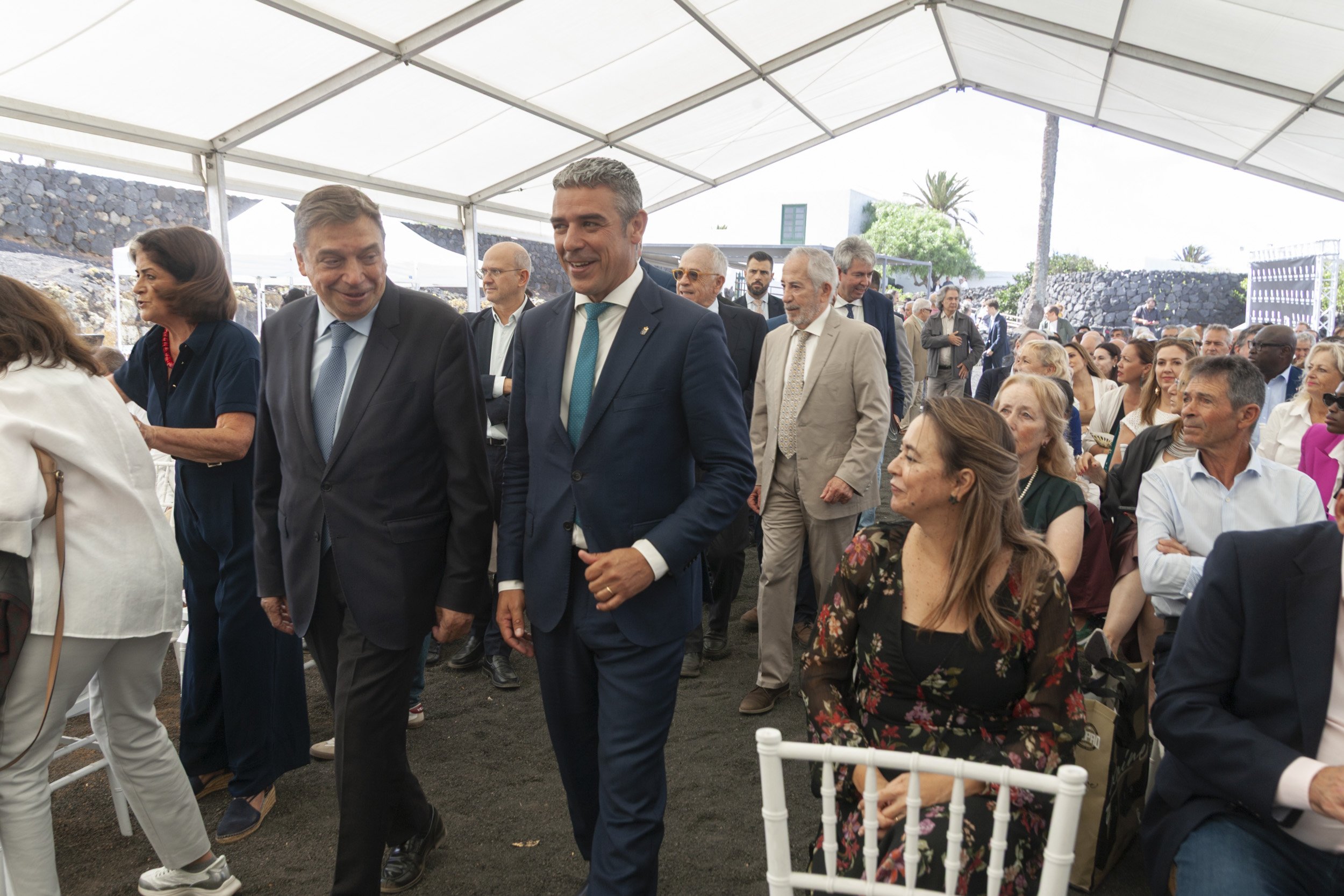 Ministro Luis Planas en el 250 aniversario de El Grifo Ministro Luis Planas en el 250 aniversario de El Grifo