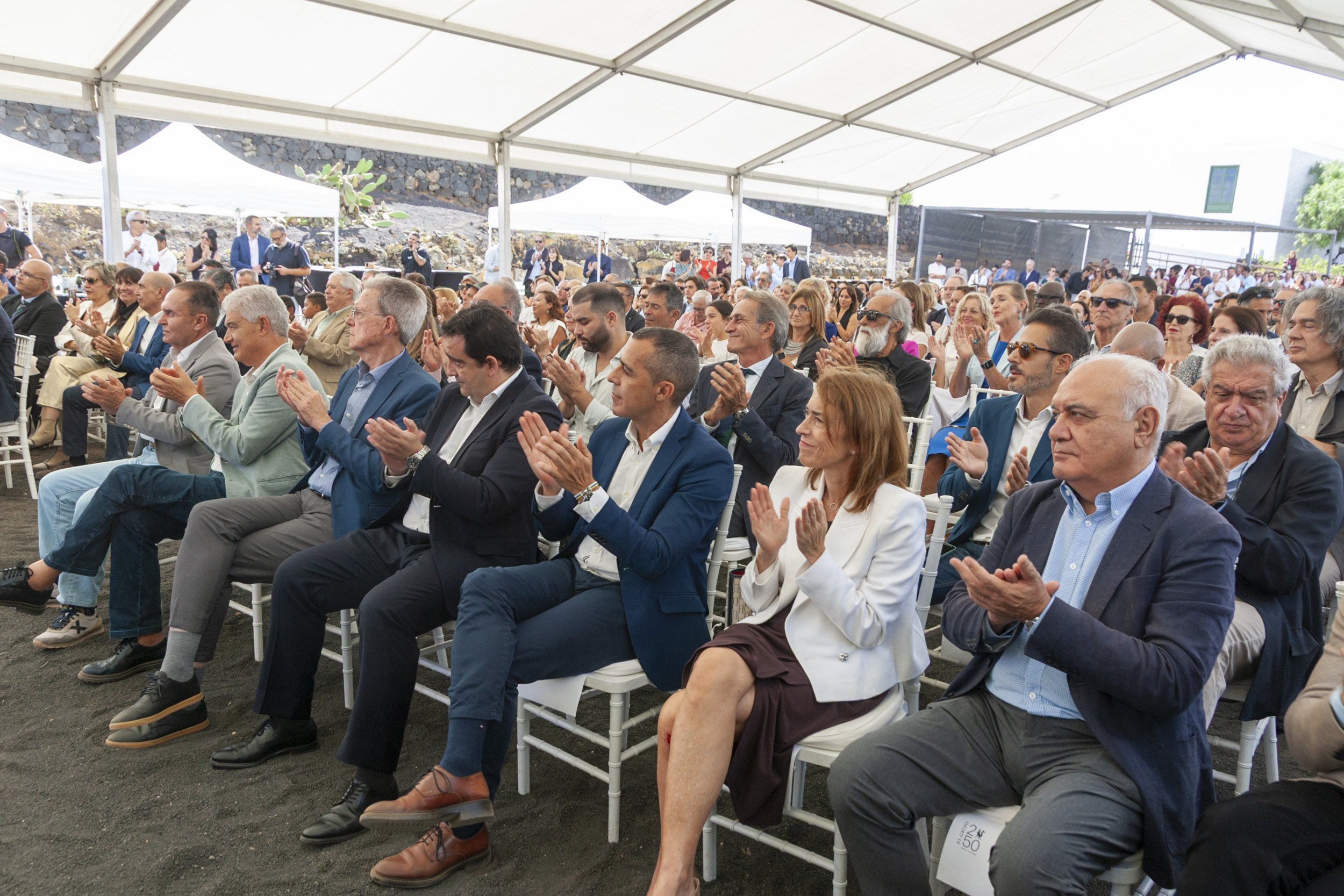Ministro Luis Planas en el 250 aniversario de El Grifo Ministro Luis Planas en el 250 aniversario de El Grifo