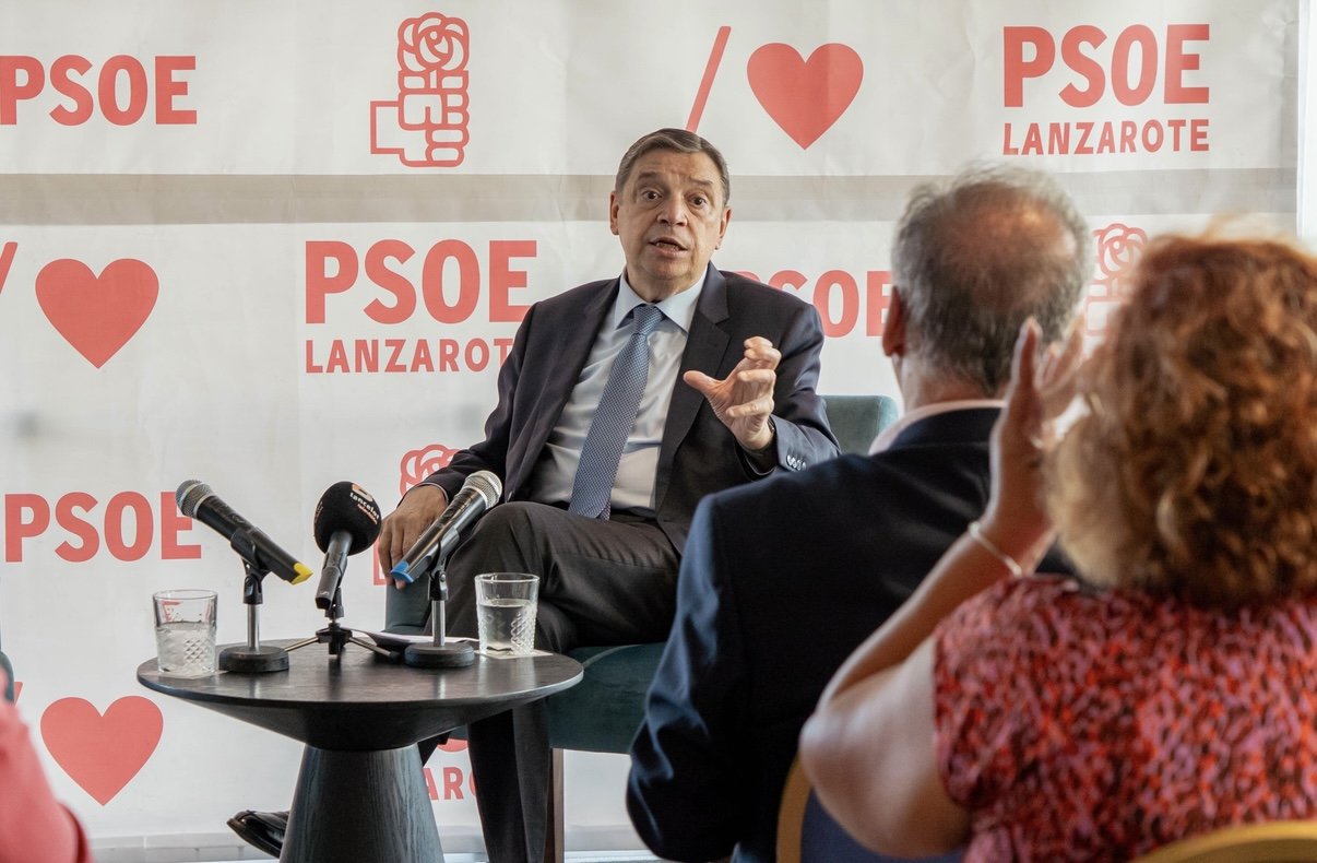 Ministro Luis Planas con el PSOE lanzaroteño Ministro Luis Planas con el PSOE lanzaroteño
