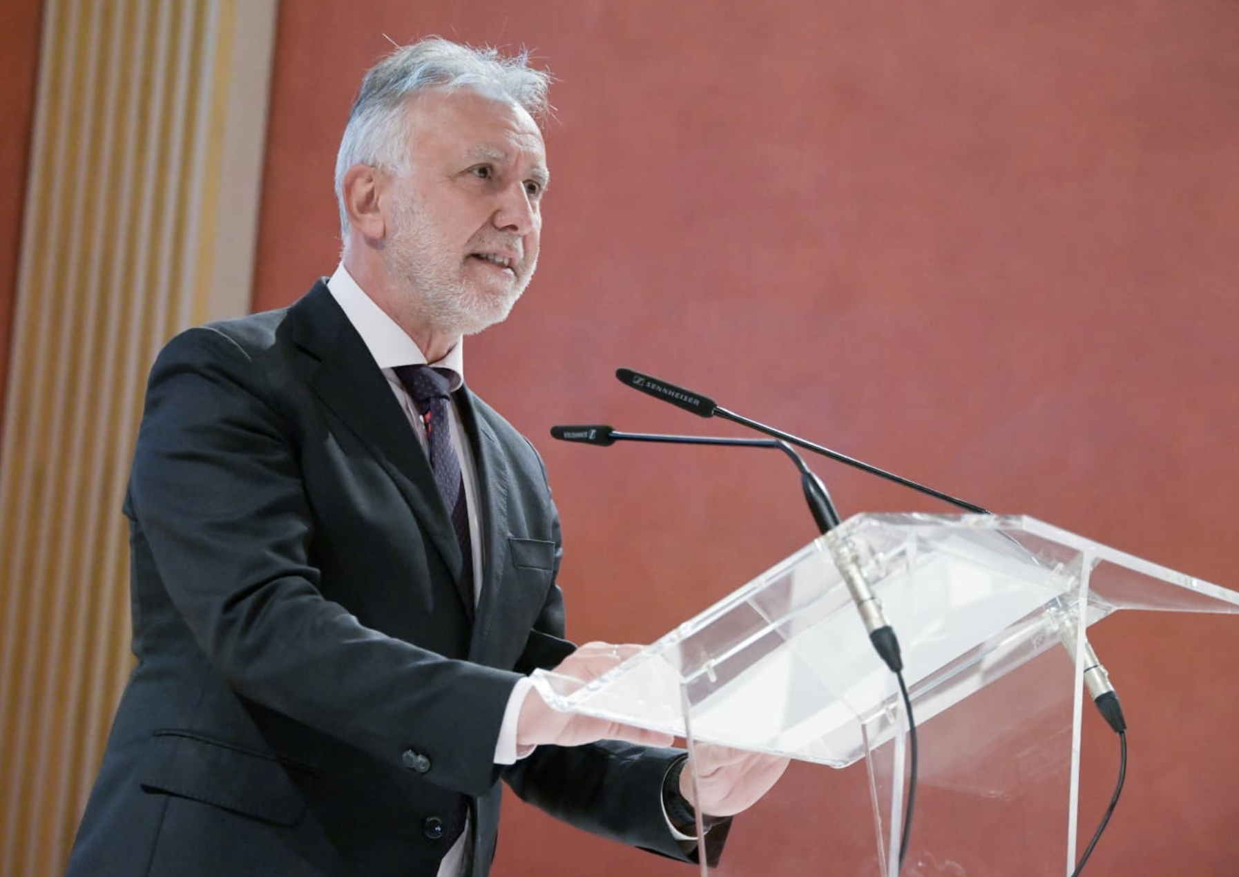 El ministro de Política Territorial y Memoria Democrática, Ángel Víctor Torres.