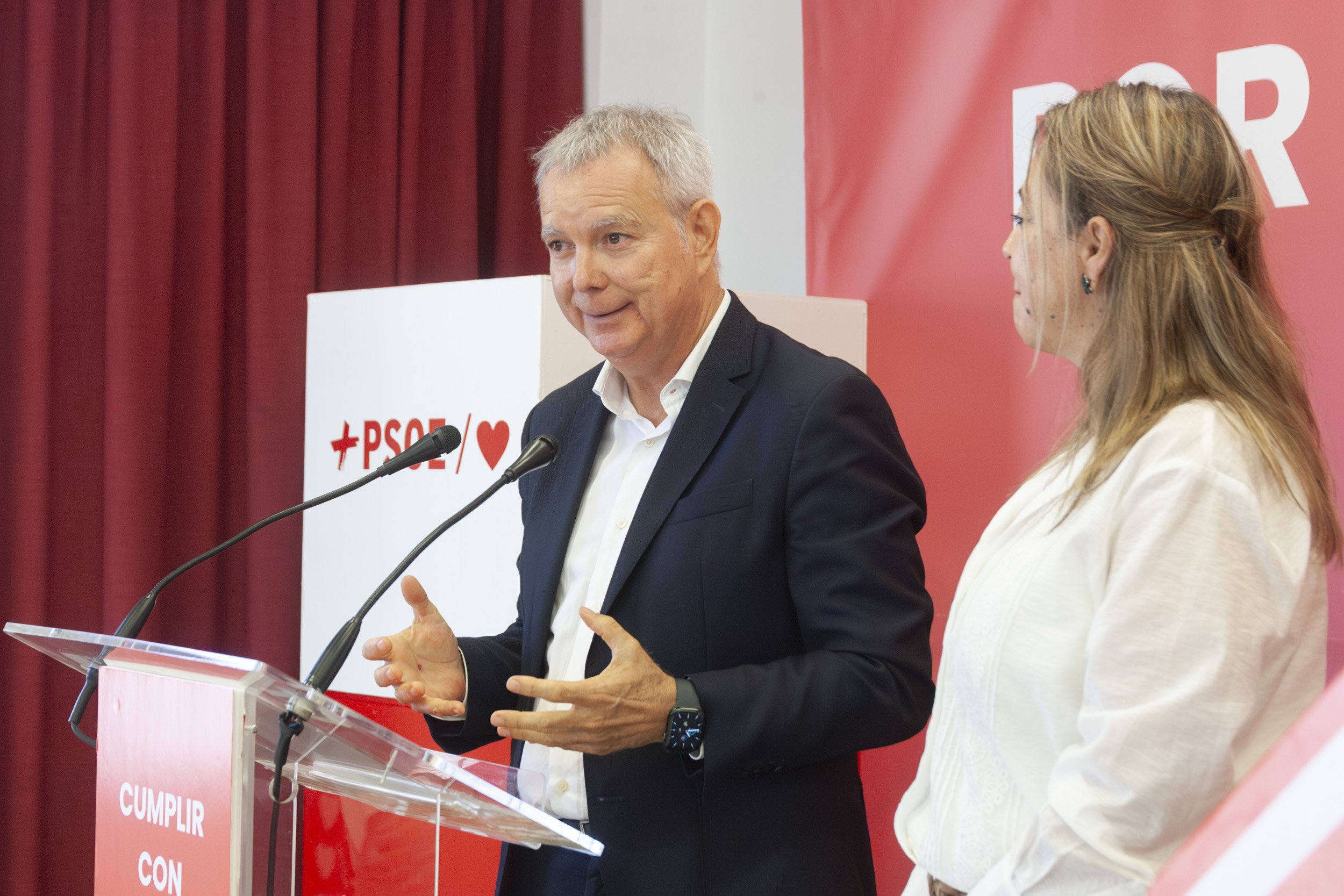 Rueda de prensa del PSOE en Lanzarote. Foto: Juan Mateos Rueda de prensa del PSOE en Lanzarote. Foto: Juan Mateos