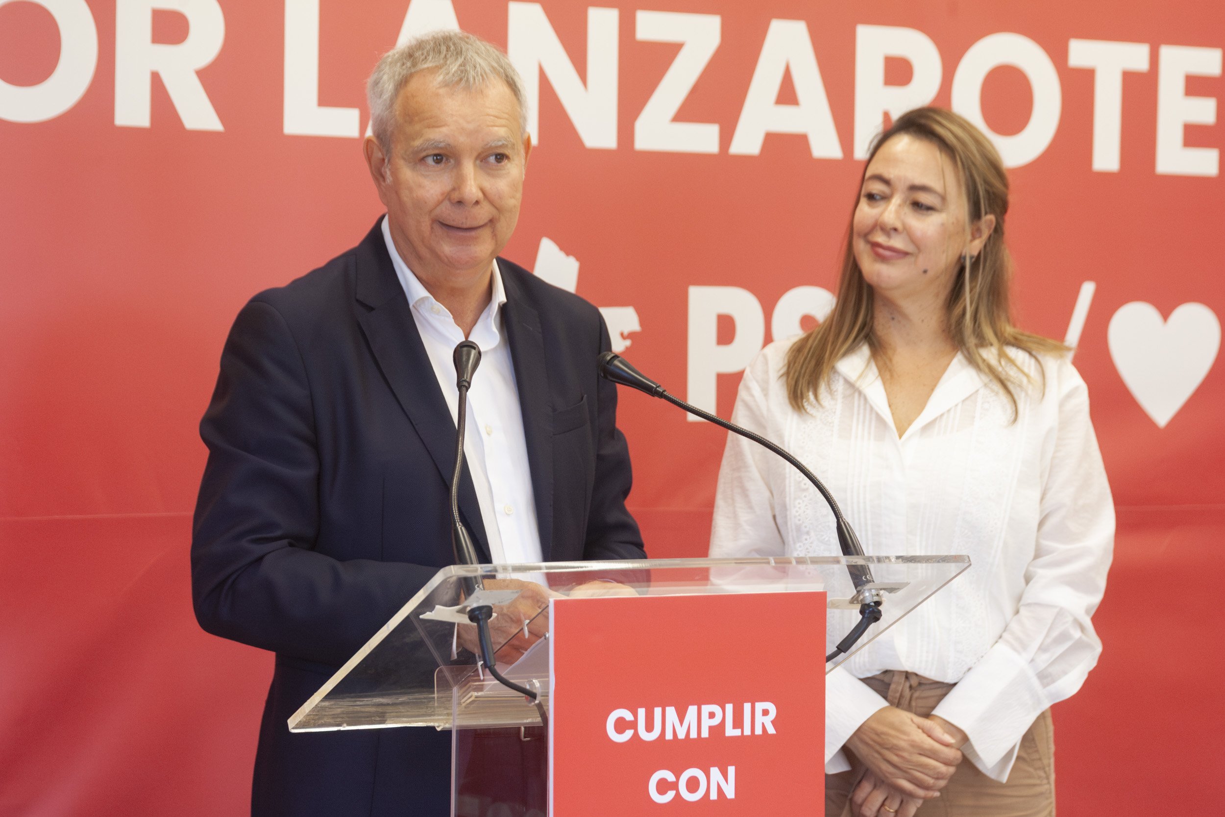 Rueda de prensa del PSOE en Lanzarote. Foto: Juan Mateos Rueda de prensa del PSOE en Lanzarote. Foto: Juan Mateos