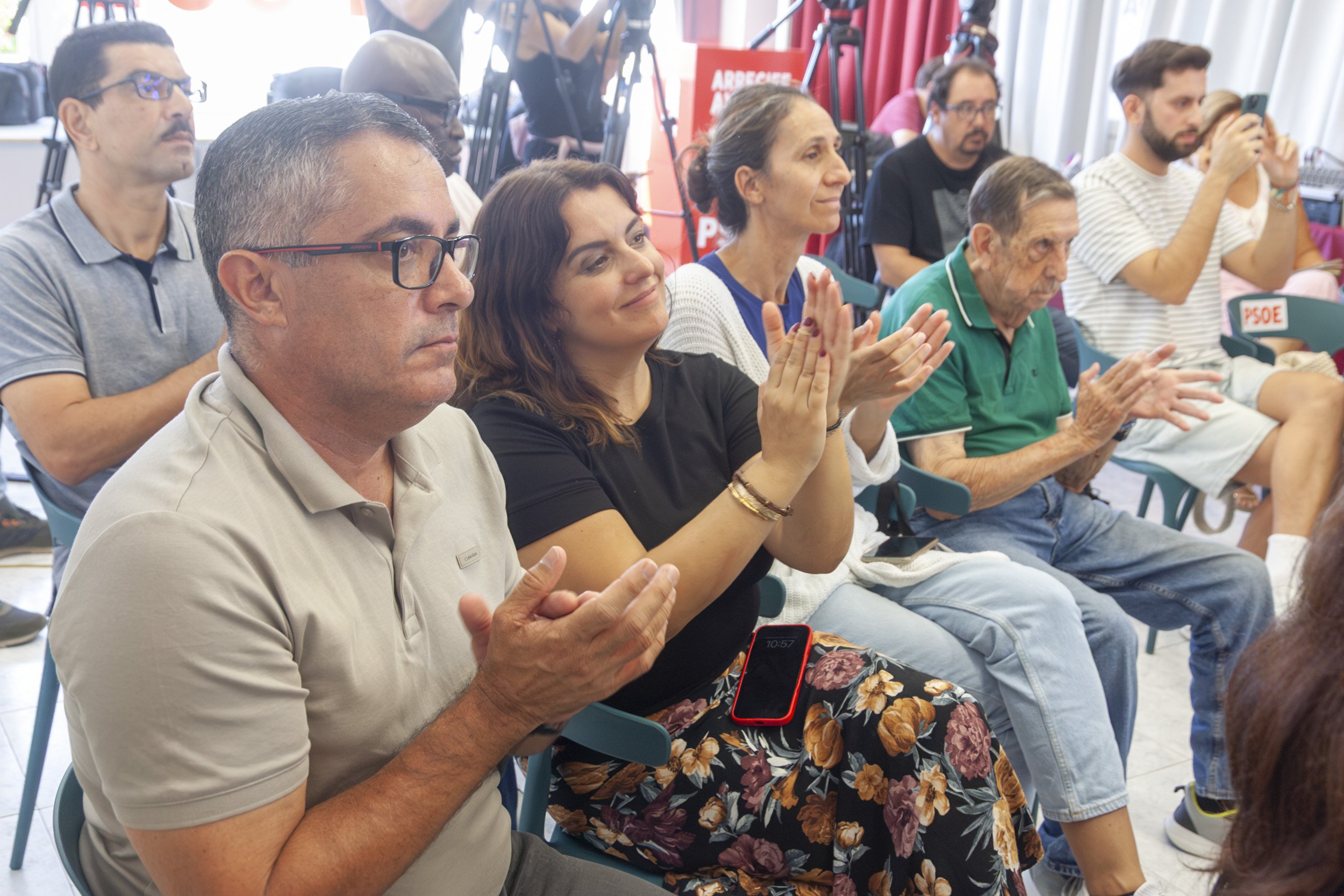 Rueda de prensa del PSOE en Lanzarote. Foto: Juan Mateos Rueda de prensa del PSOE en Lanzarote. Foto: Juan Mateos