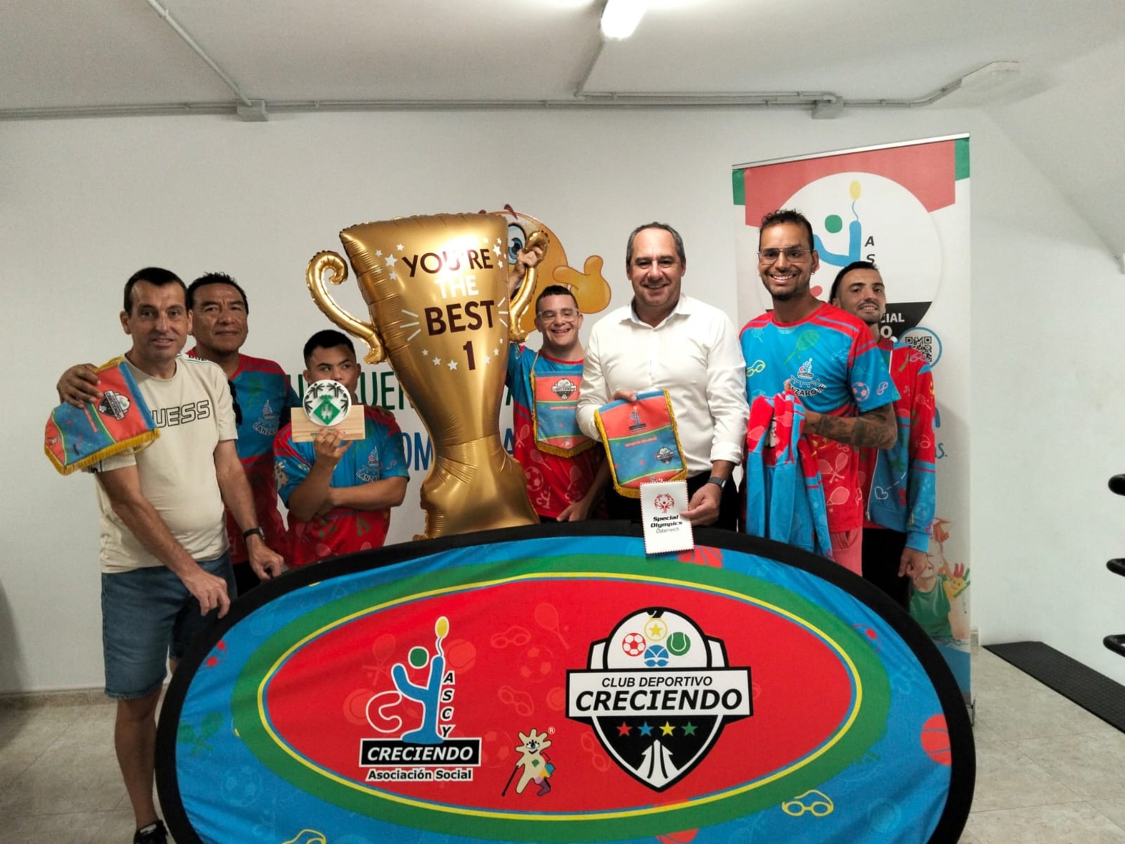 Juan Monzón con el CD Creciendo