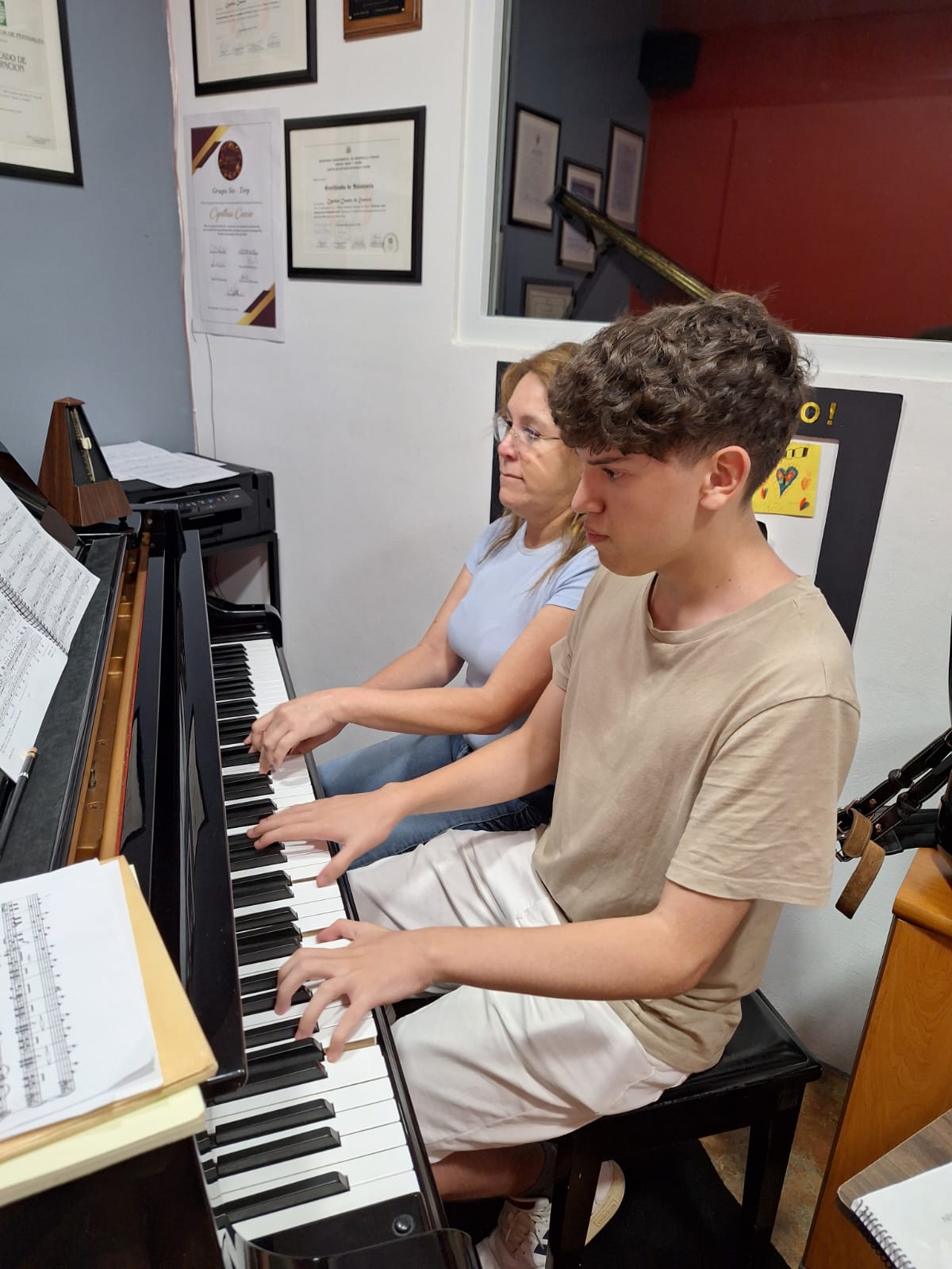 Viaje a El Salvador de Yeray Medeiros representando al Conservatorio Insular de Música de Lanzarote Viaje a El Salvador de Yeray Medeiros representando al Conservatorio Insular de Música de Lanzarote