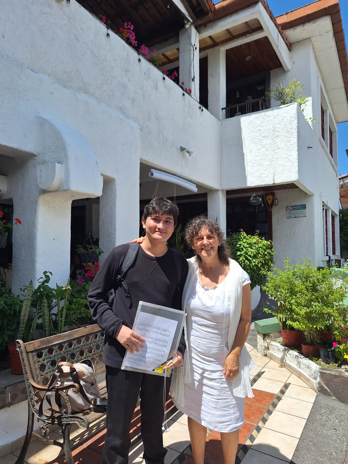 Viaje a El Salvador de Yeray Medeiros representando al Conservatorio Insular de Música de Lanzarote Viaje a El Salvador de Yeray Medeiros representando al Conservatorio Insular de Música de Lanzarote