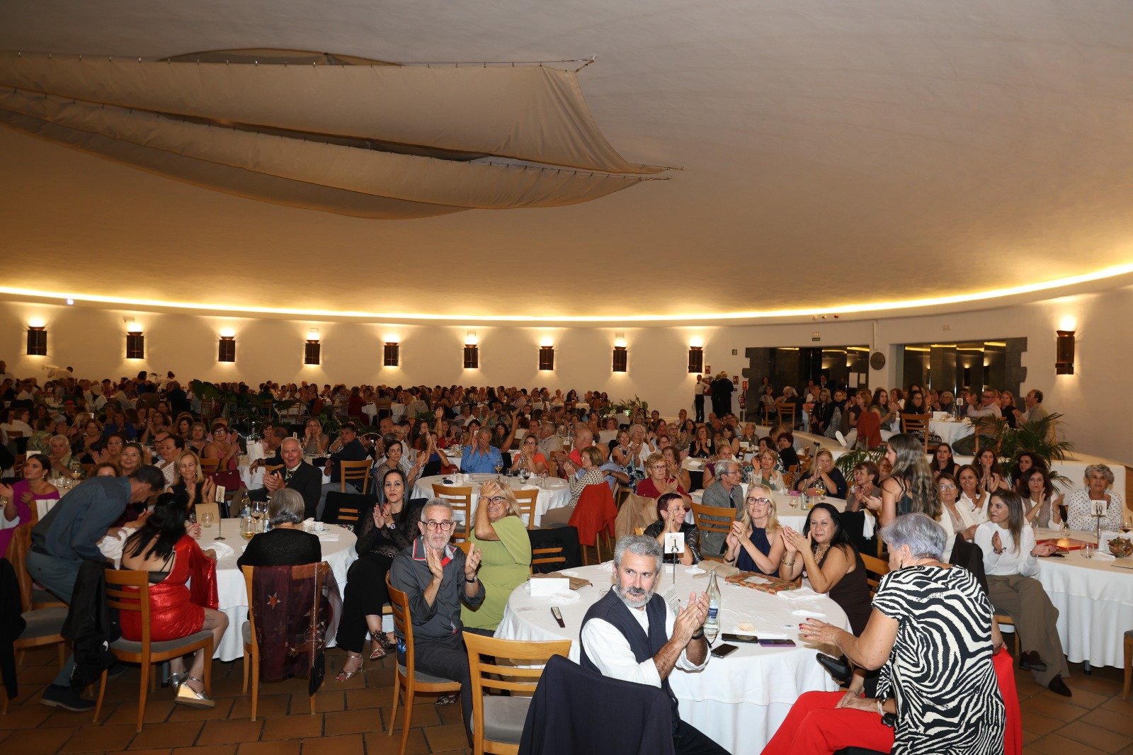 XXI Cena benéfica de AFOL, 2025 (Fotos: Norberto de León) XXI Cena benéfica de AFOL, 2025 (Fotos: Norberto de León)