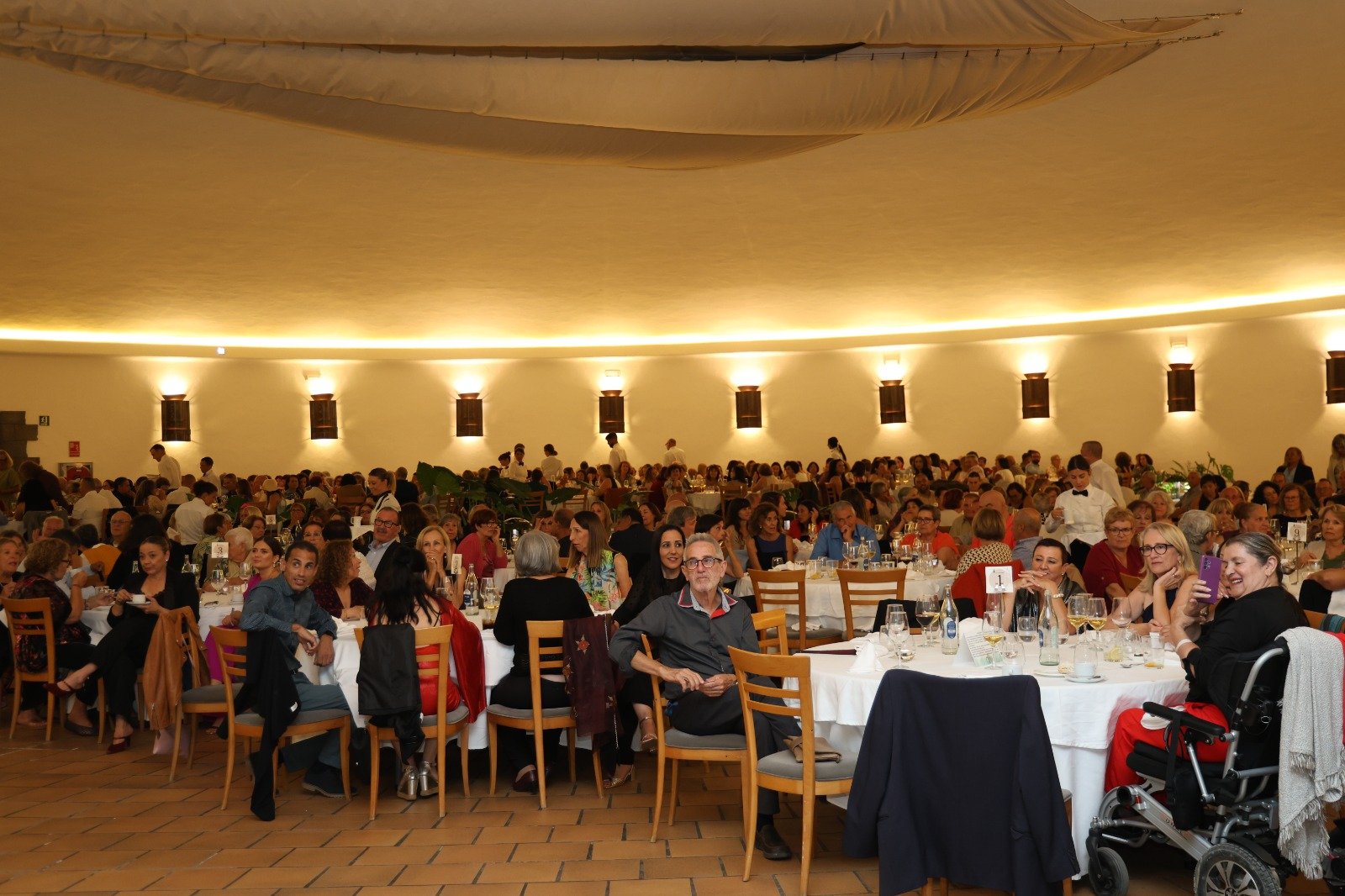 XXI Cena benéfica de AFOL, 2025 (Fotos: Norberto de León) XXI Cena benéfica de AFOL, 2025 (Fotos: Norberto de León)