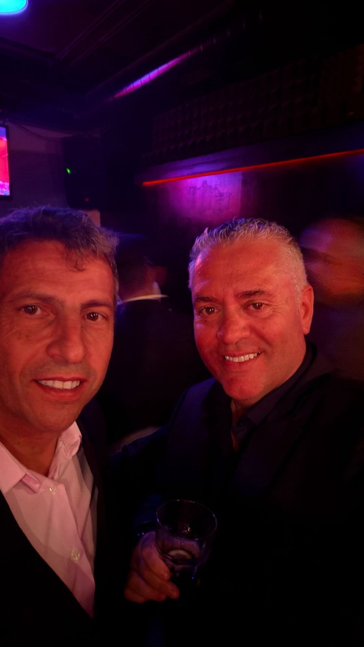 Alejandro Córdoba galardonado en los premios Latino, 2025 Alejandro Córdoba galardonado en los premios Latino, 2025