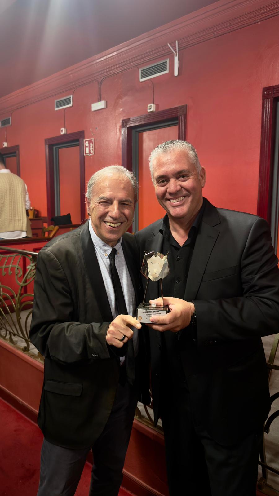 Alejandro Córdoba galardonado en los premios Latino, 2025 Alejandro Córdoba galardonado en los premios Latino, 2025