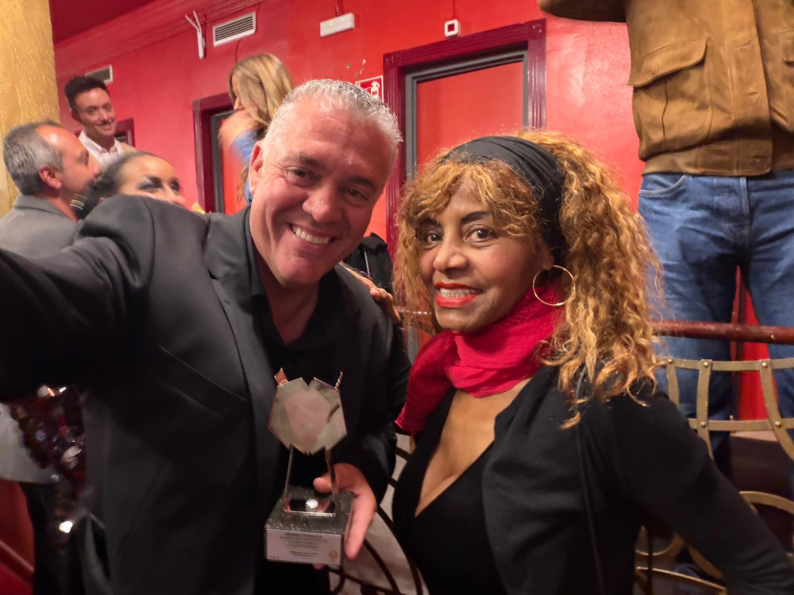 Alejandro Córdoba galardonado en los premios Latino, 2025 Alejandro Córdoba galardonado en los premios Latino, 2025