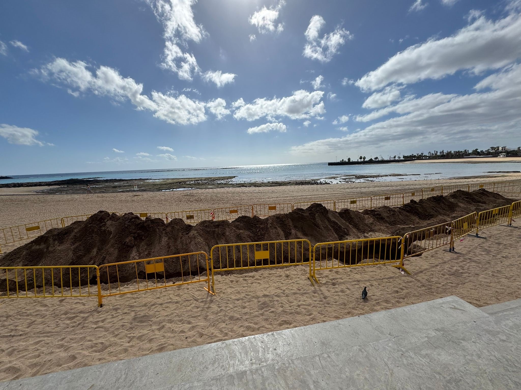 Zanja abierta en El Reducto para detectar la contaminación fecal