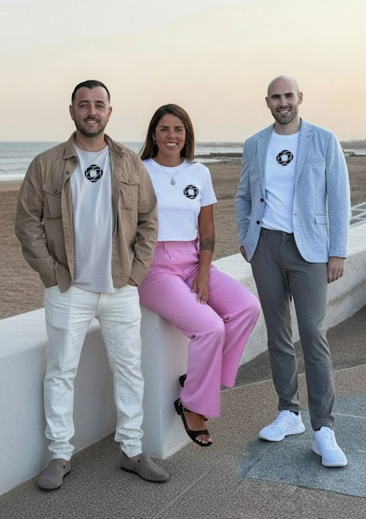 Rubén Abella, Judith Hernández (fundadores) e Iván Corrés (Dtor. de operaciones).