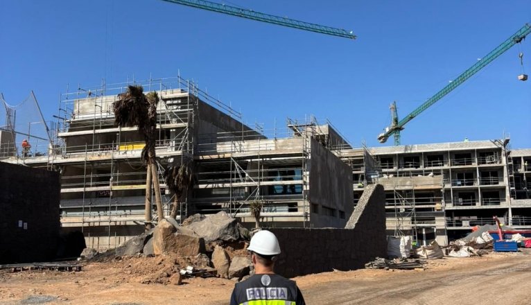 FOTO 1 (4) FOTO 1 (4)