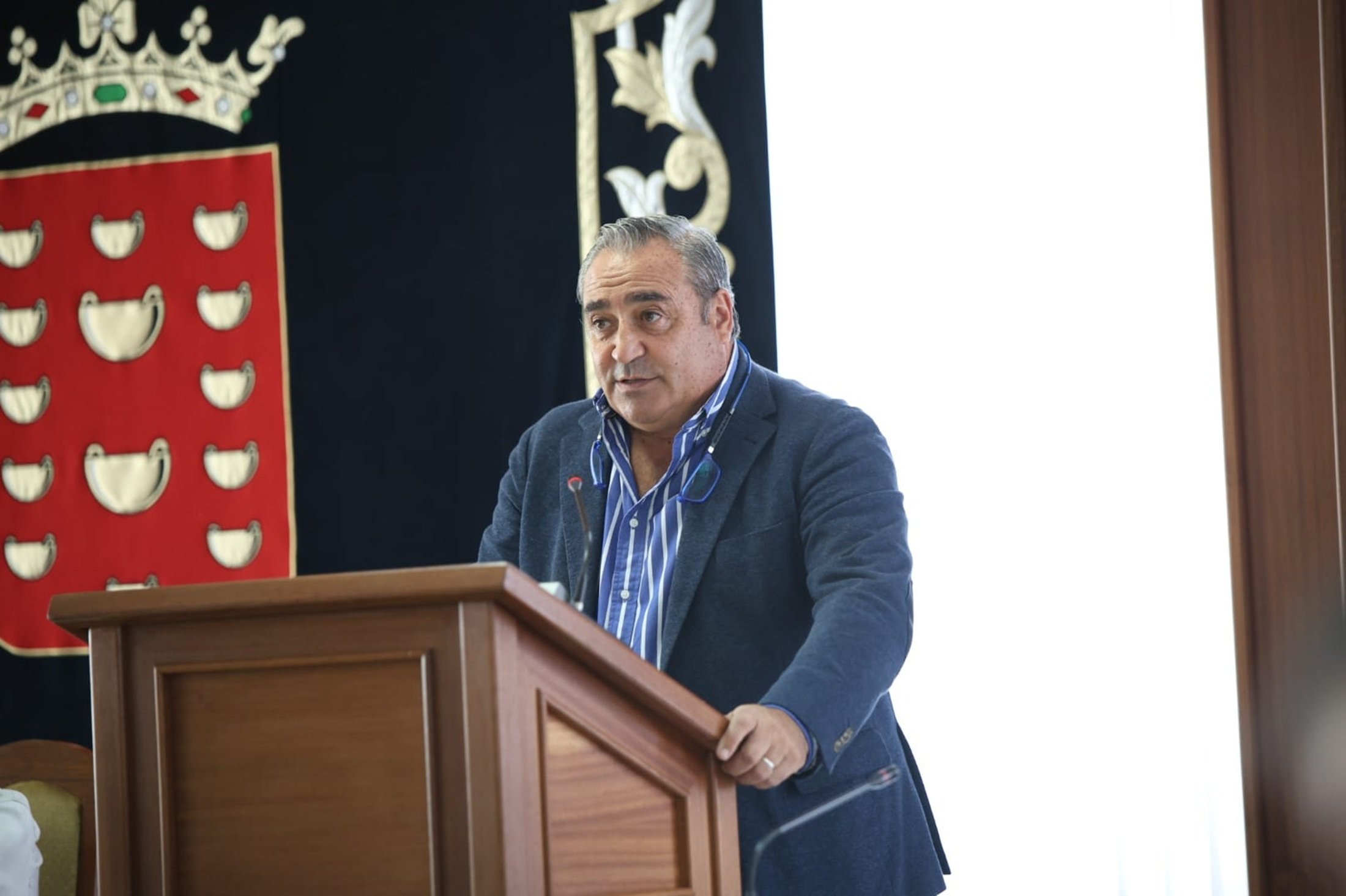 El portavoz del PP en el Cabildo de Lanzarote, Ángel Vázquez