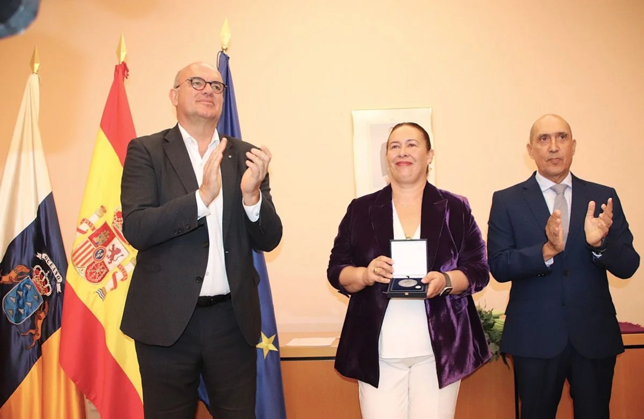 Olivia Cedrés recibe la Medalla a la Promoción de los Valores de Igualdad