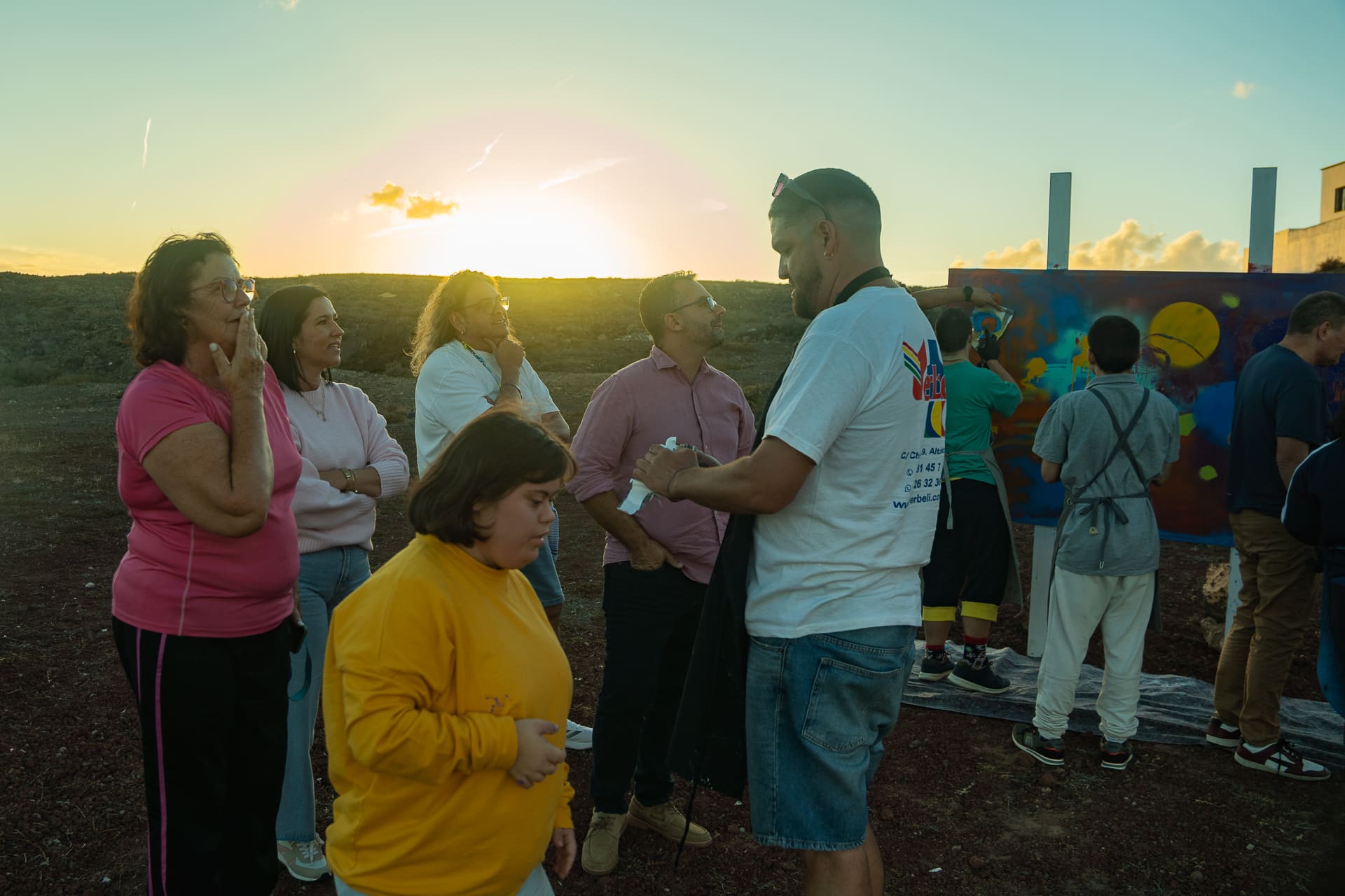 Desidia y Ars Magna dedican un taller de murales a la Asociación Tinguafaya Desidia y Ars Magna dedican un taller de murales a la Asociación Tinguafaya
