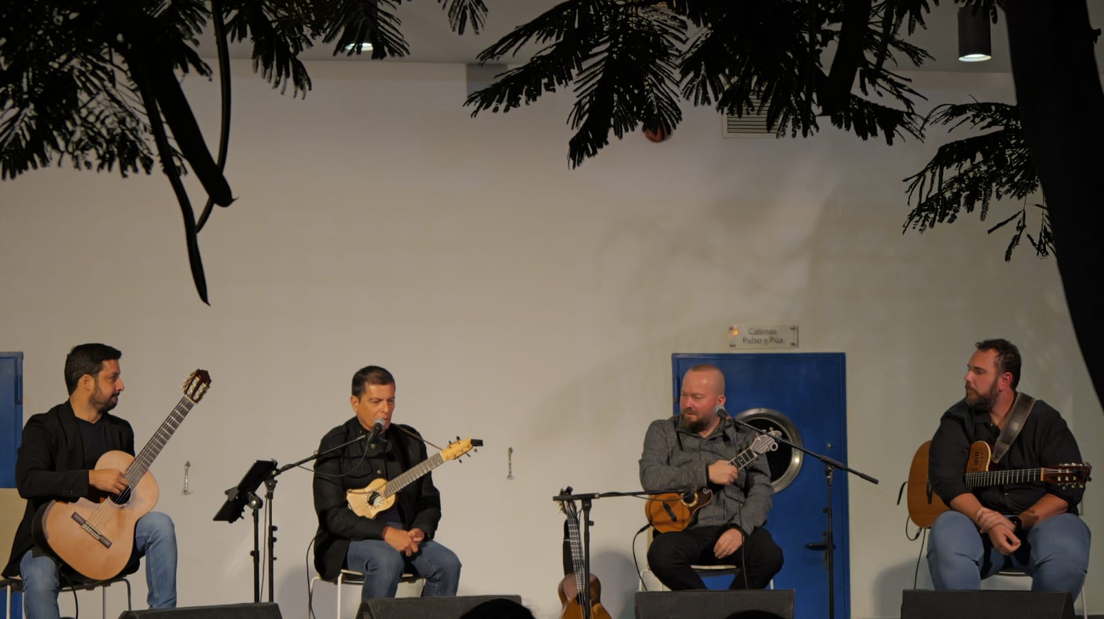 Presentación de 'Cruce de Caminos' Presentación de 'Cruce de Caminos'