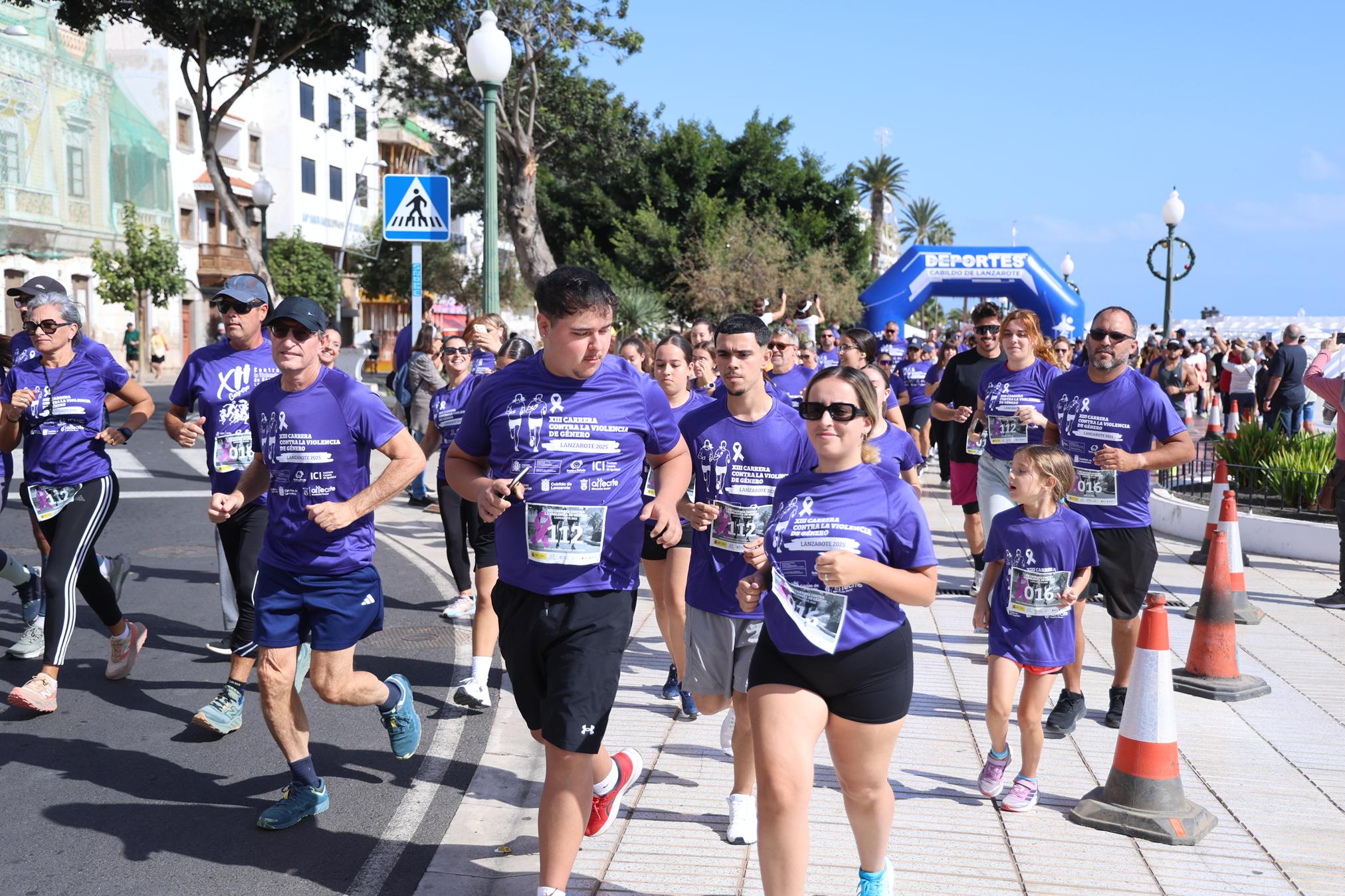 XIII Carrera Contra la Violencia de Género en Arrecife. Foto: La Voz XIII Carrera Contra la Violencia de Género en Arrecife. Foto: La Voz