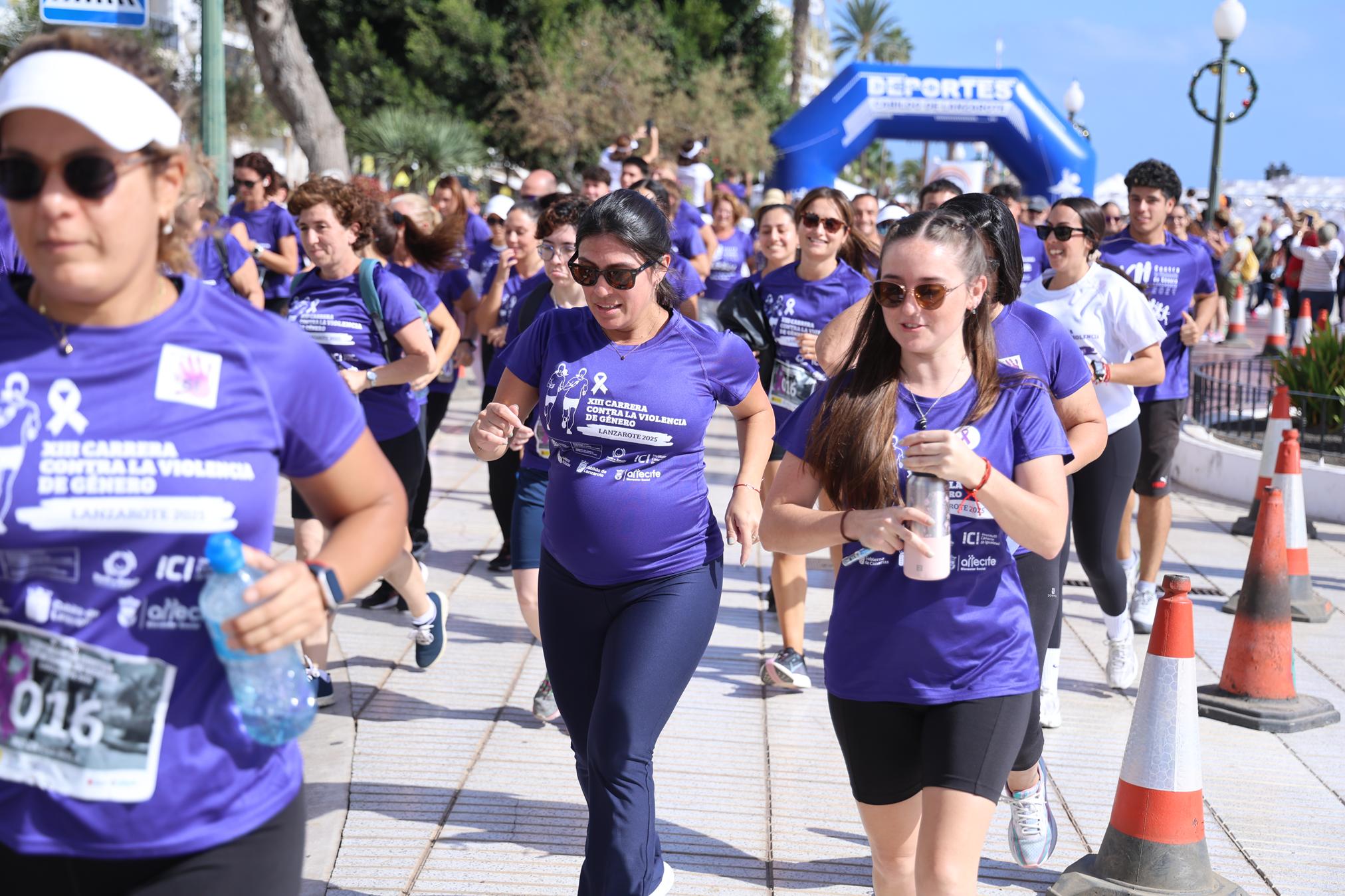 XIII Carrera Contra la Violencia de Género en Arrecife. Foto: La Voz XIII Carrera Contra la Violencia de Género en Arrecife. Foto: La Voz