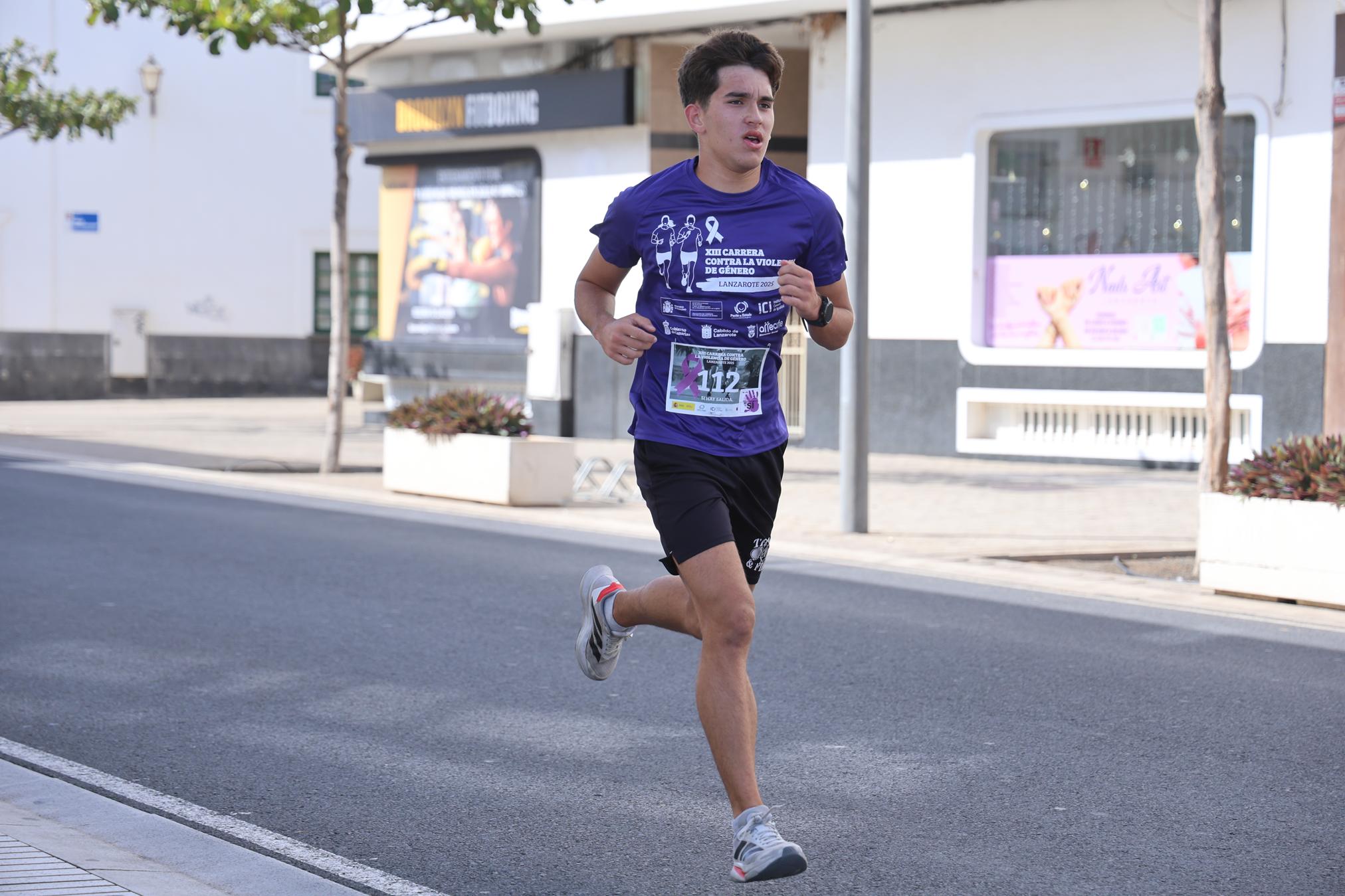 XIII Carrera Contra la Violencia de Género en Arrecife. Foto: La Voz XIII Carrera Contra la Violencia de Género en Arrecife. Foto: La Voz