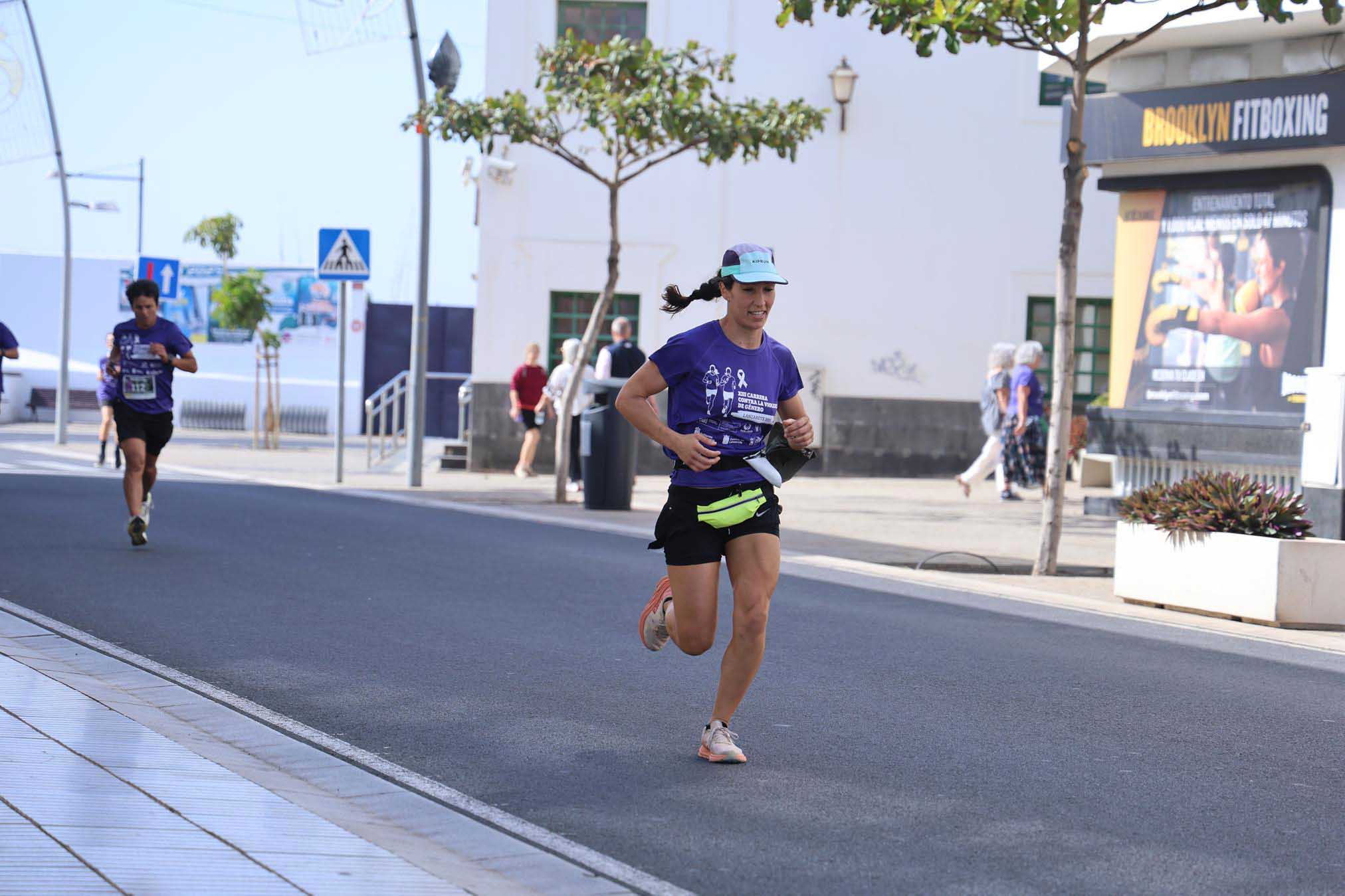 XIII Carrera Contra la Violencia de Género en Arrecife. Foto: La Voz XIII Carrera Contra la Violencia de Género en Arrecife. Foto: La Voz