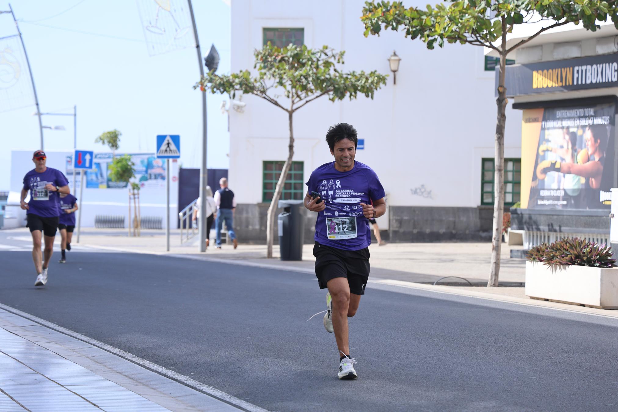 XIII Carrera Contra la Violencia de Género en Arrecife. Foto: La Voz XIII Carrera Contra la Violencia de Género en Arrecife. Foto: La Voz