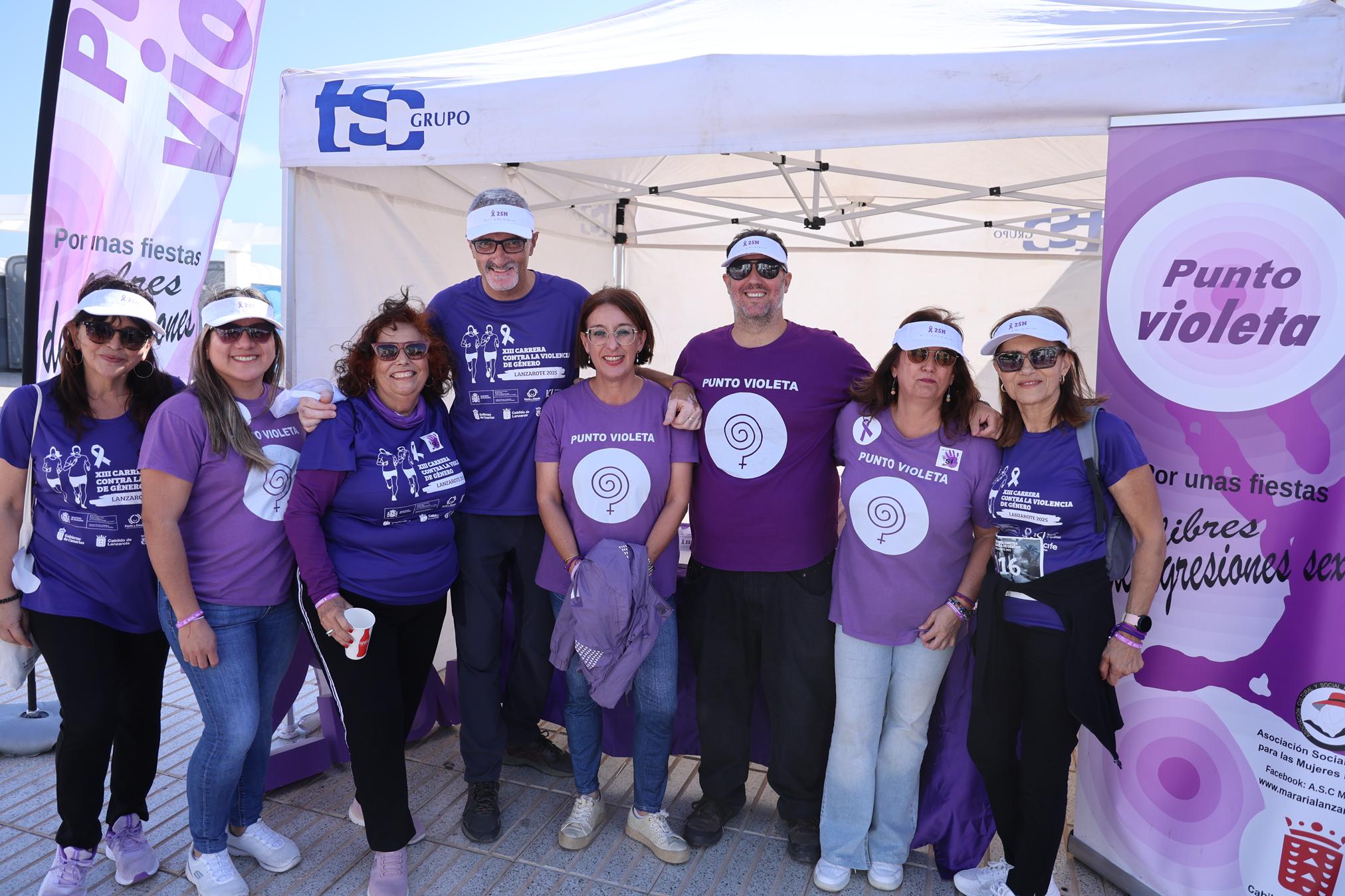 XIII Carrera Contra la Violencia de Género en Arrecife. Foto: La Voz XIII Carrera Contra la Violencia de Género en Arrecife. Foto: La Voz