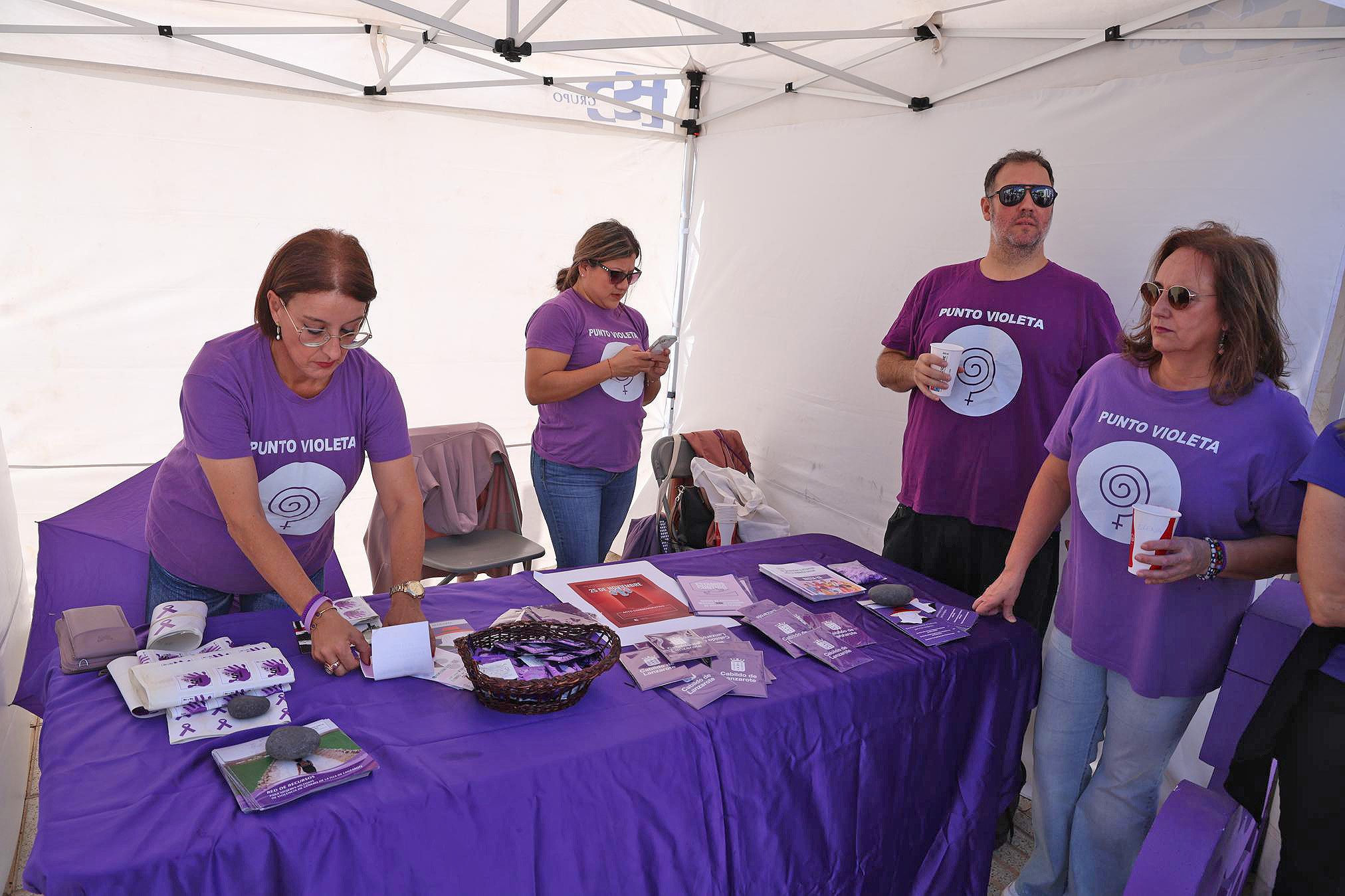 XIII Carrera Contra la Violencia de Género en Arrecife. Foto: La Voz XIII Carrera Contra la Violencia de Género en Arrecife. Foto: La Voz