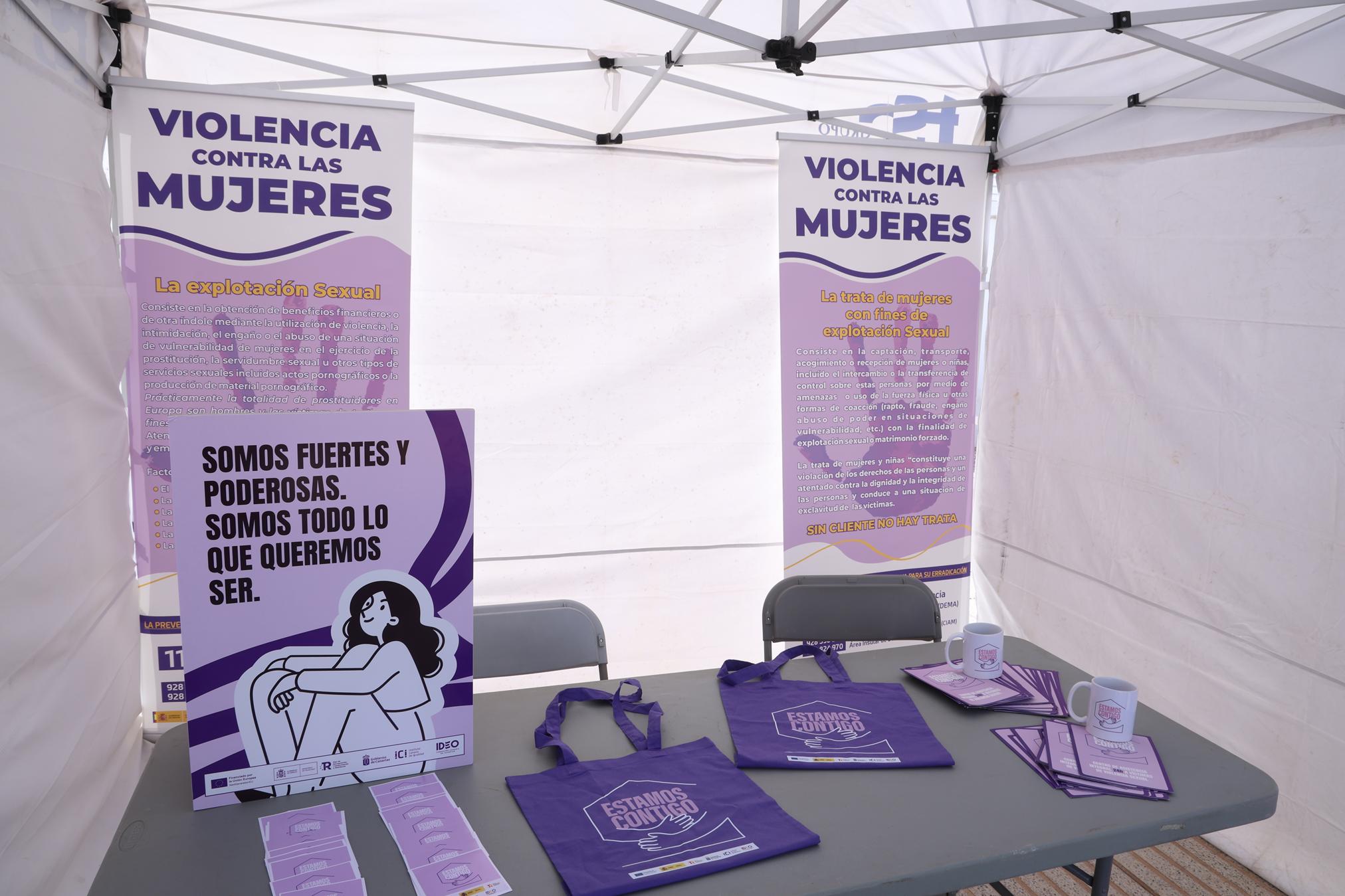 XIII Carrera Contra la Violencia de Género en Arrecife. Foto: La Voz XIII Carrera Contra la Violencia de Género en Arrecife. Foto: La Voz