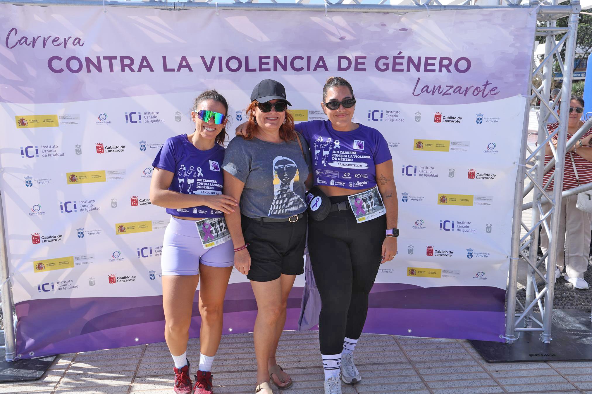 XIII Carrera Contra la Violencia de Género en Arrecife. Foto: La Voz XIII Carrera Contra la Violencia de Género en Arrecife. Foto: La Voz