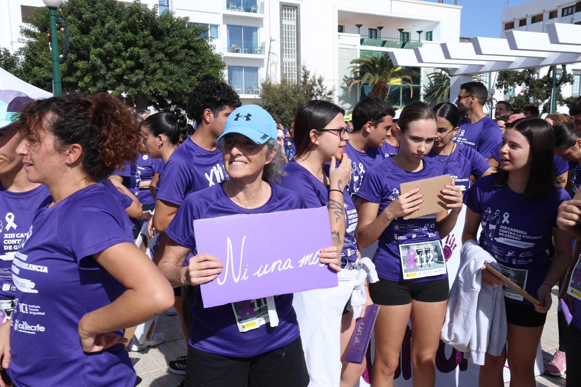 XIII Carrera Contra la Violencia de Género en Arrecife. Foto: La Voz XIII Carrera Contra la Violencia de Género en Arrecife. Foto: La Voz
