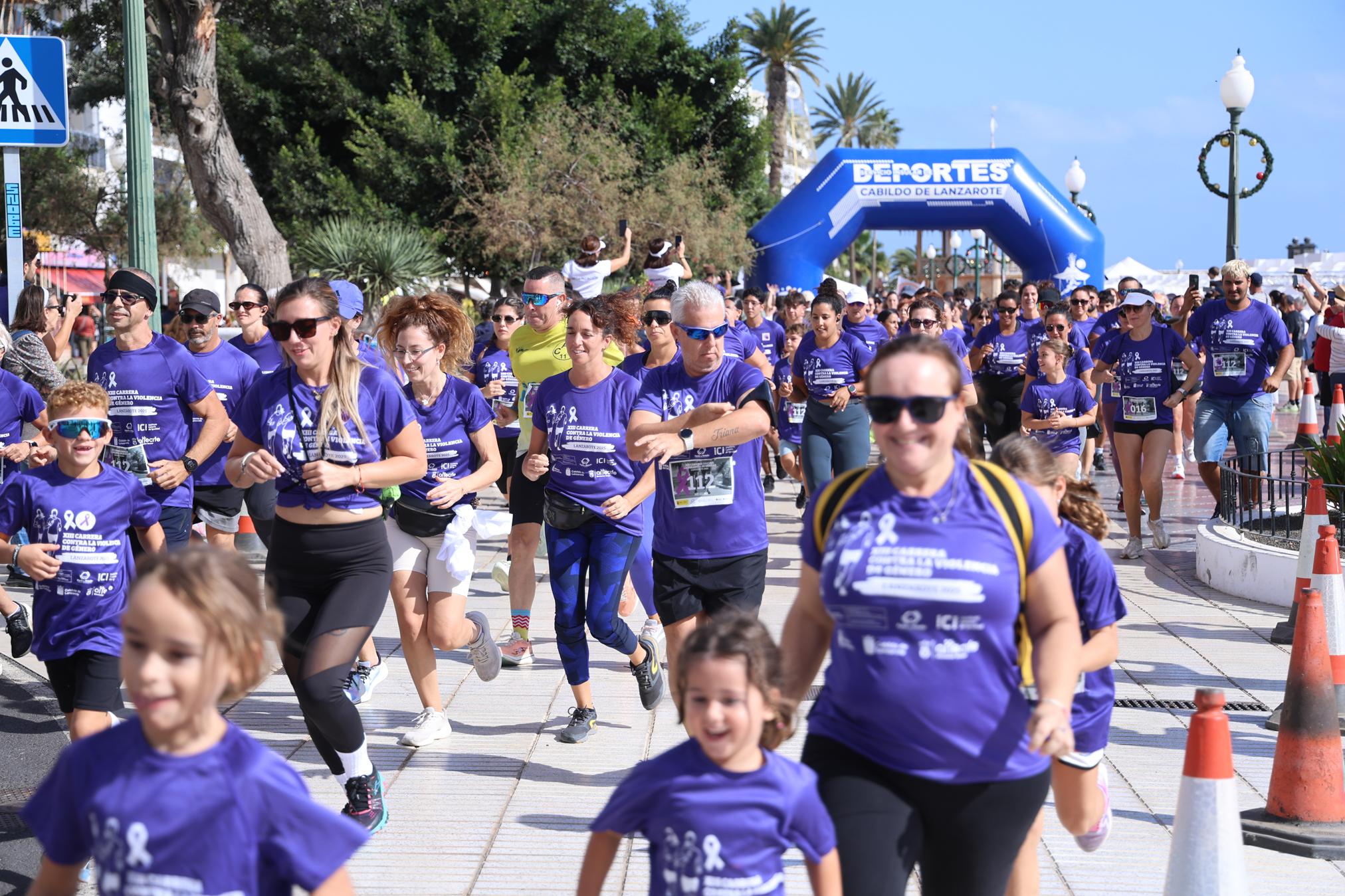 XIII Carrera Contra la Violencia de Género en Arrecife. Foto: La Voz XIII Carrera Contra la Violencia de Género en Arrecife. Foto: La Voz
