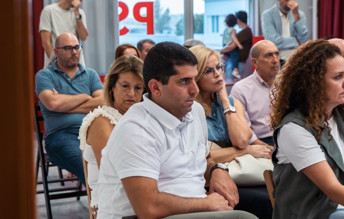 El PSOE homenajea a las víctimas de violencia machista en Lanzarote. El PSOE homenajea a las víctimas de violencia machista en Lanzarote.